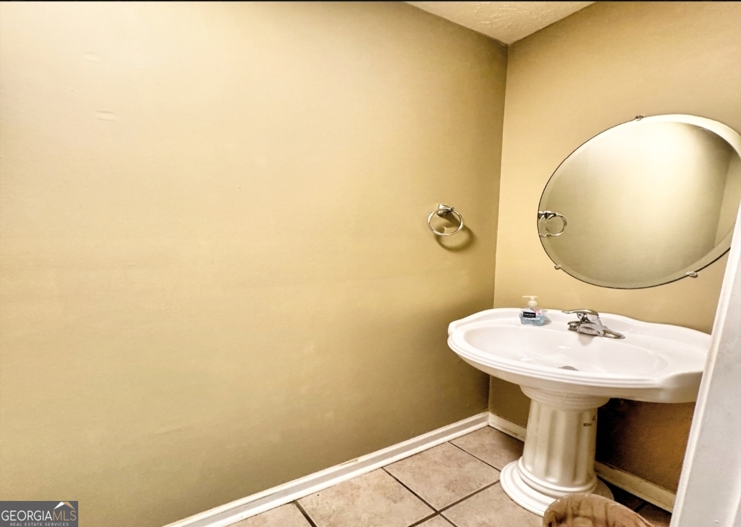 239 Old Pond Road Property Photo 19
