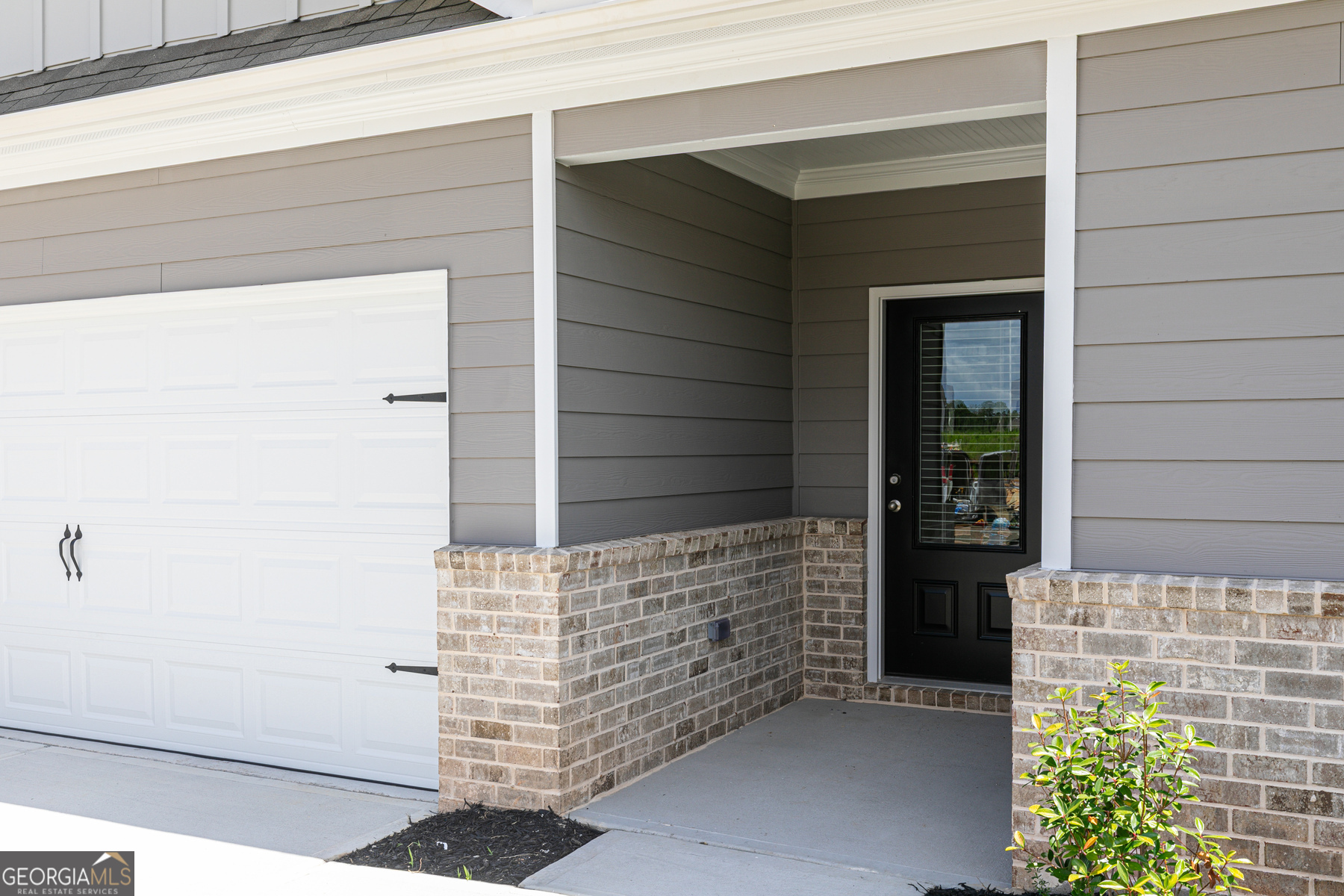 409 Sand Dune Way Property Photo 3