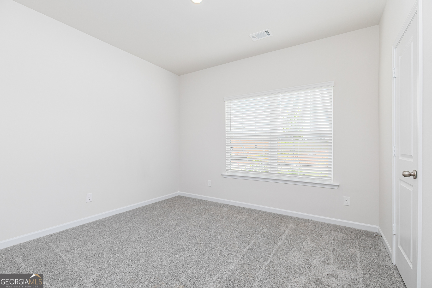 409 Sand Dune Way Property Photo 9