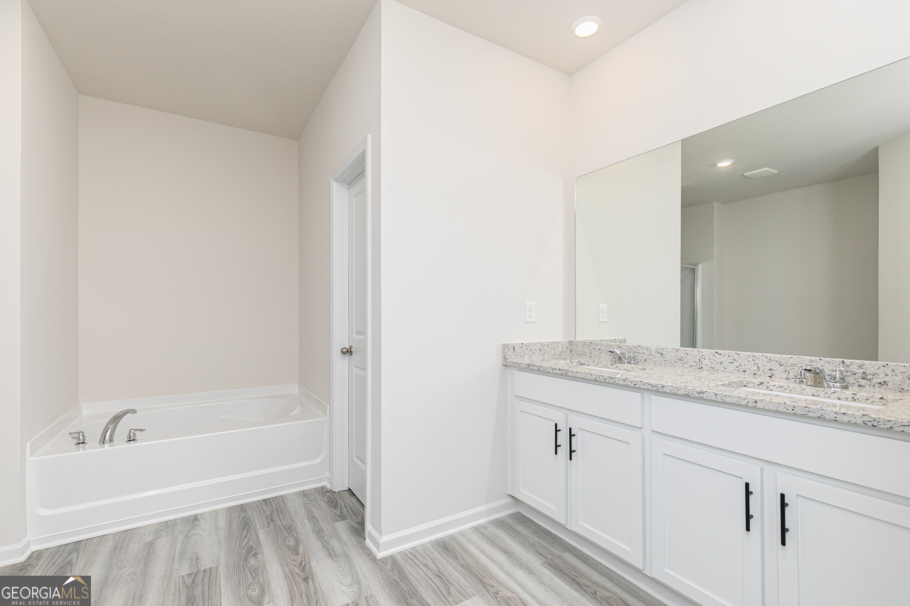 409 Sand Dune Way Property Photo 10