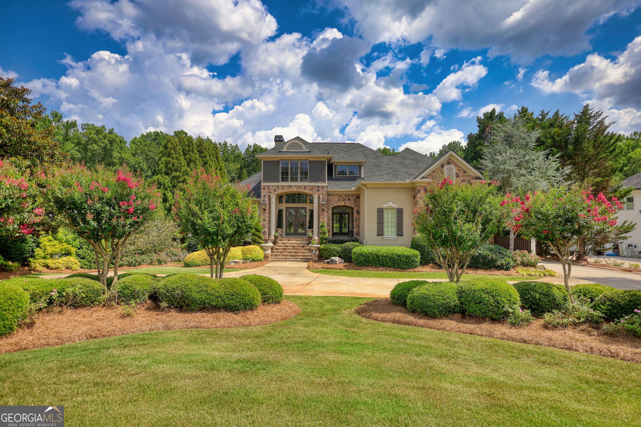 1007 Legacy Hills Drive Property Photo 2