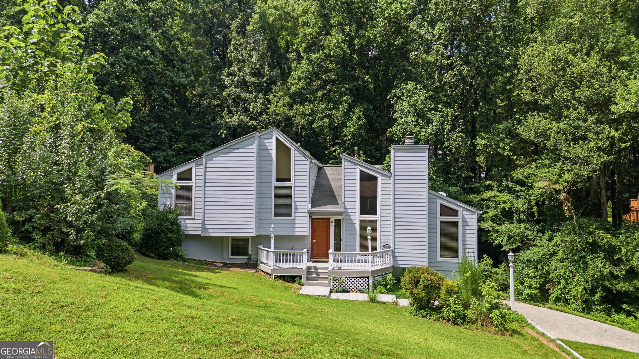 5151 Davidson Road Ne Property Photo 1