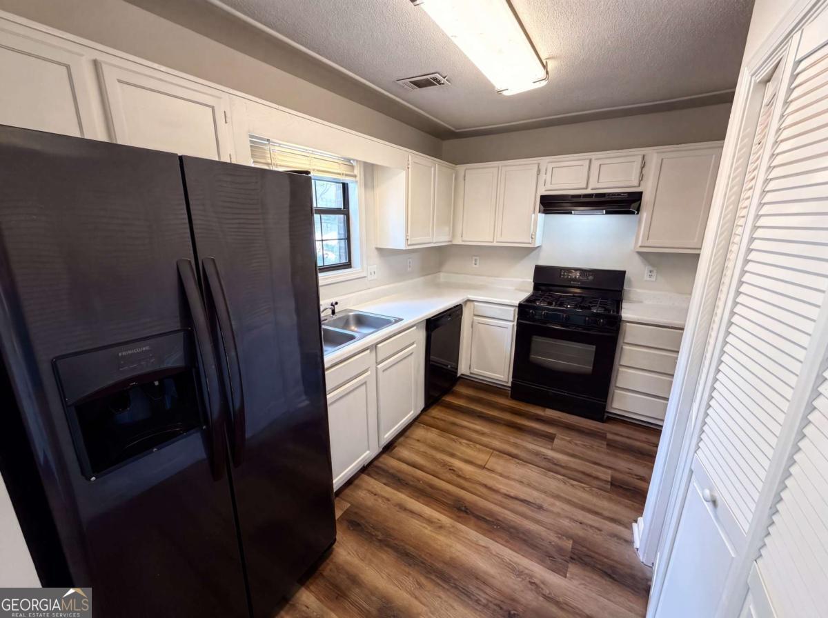 5935 Wintergreen Road Property Photo 11