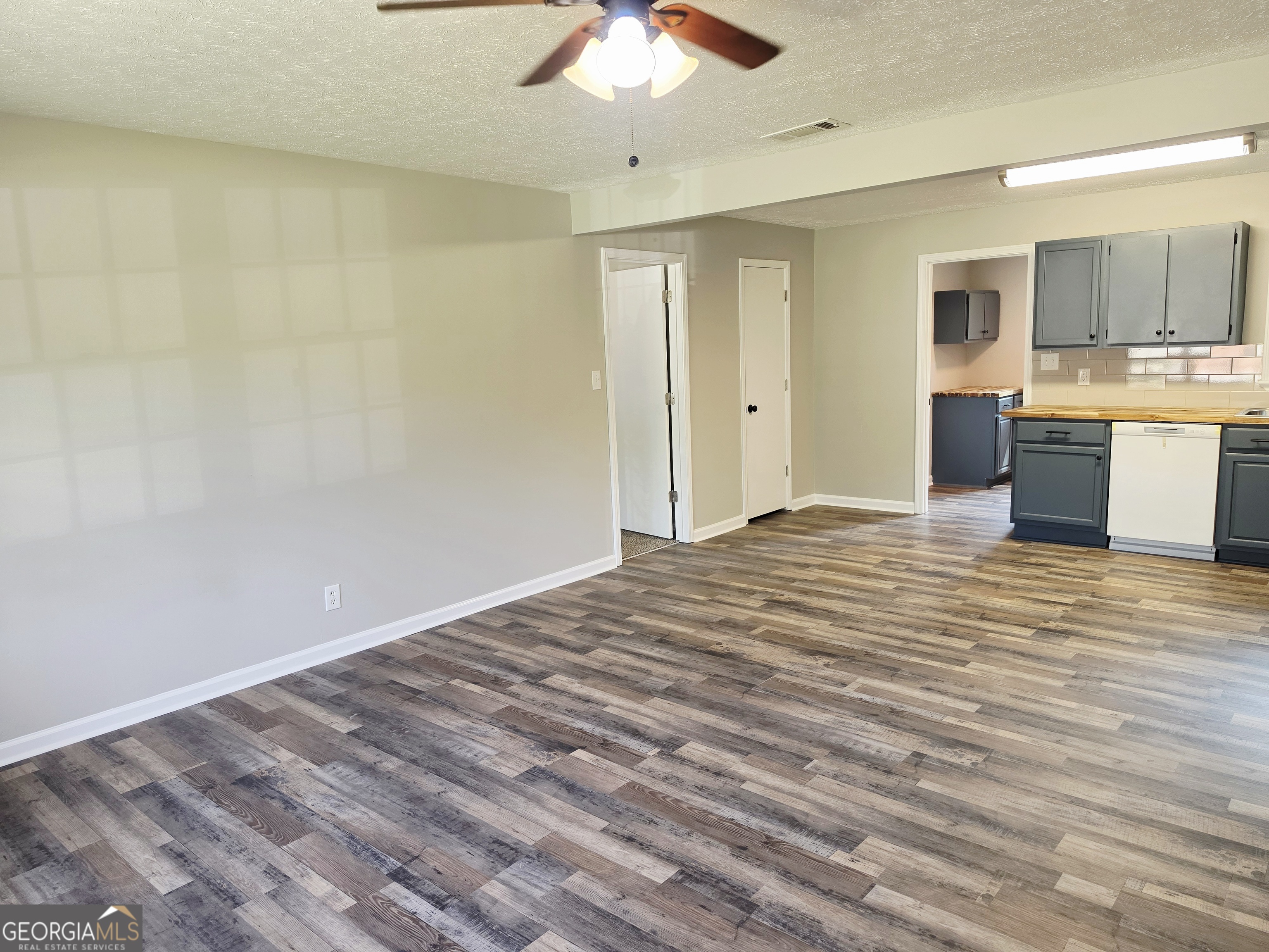 4220 Mark Place Property Photo 3