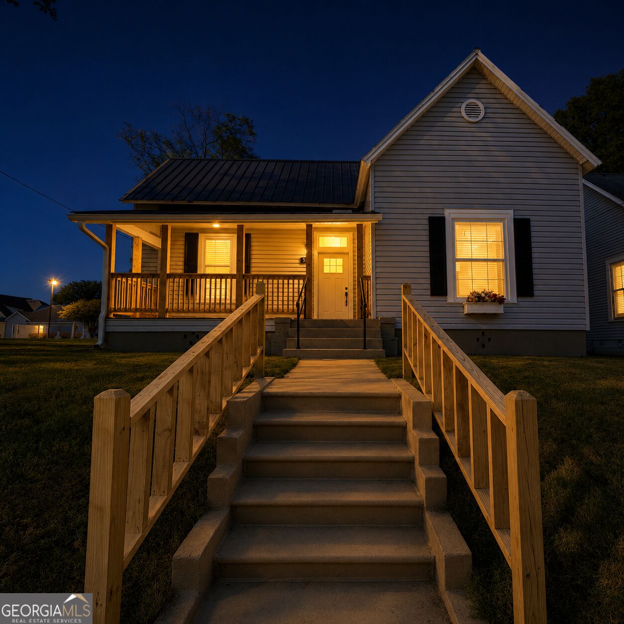 518 E Furlow Street Property Photo 1