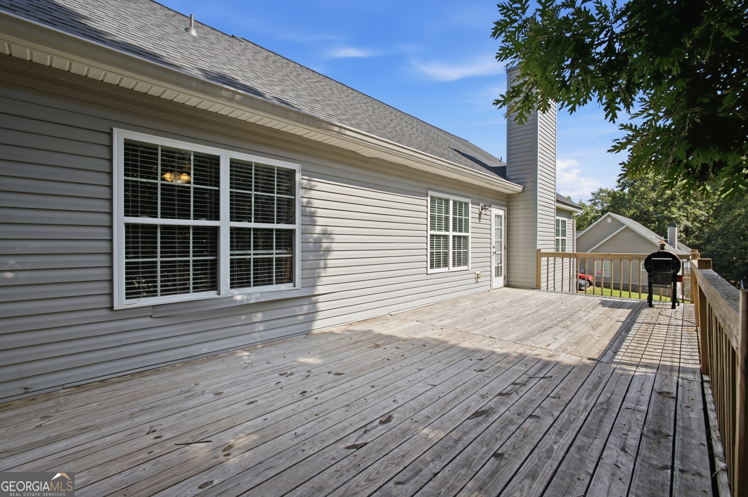 208 Stonington Drive Property Photo 14