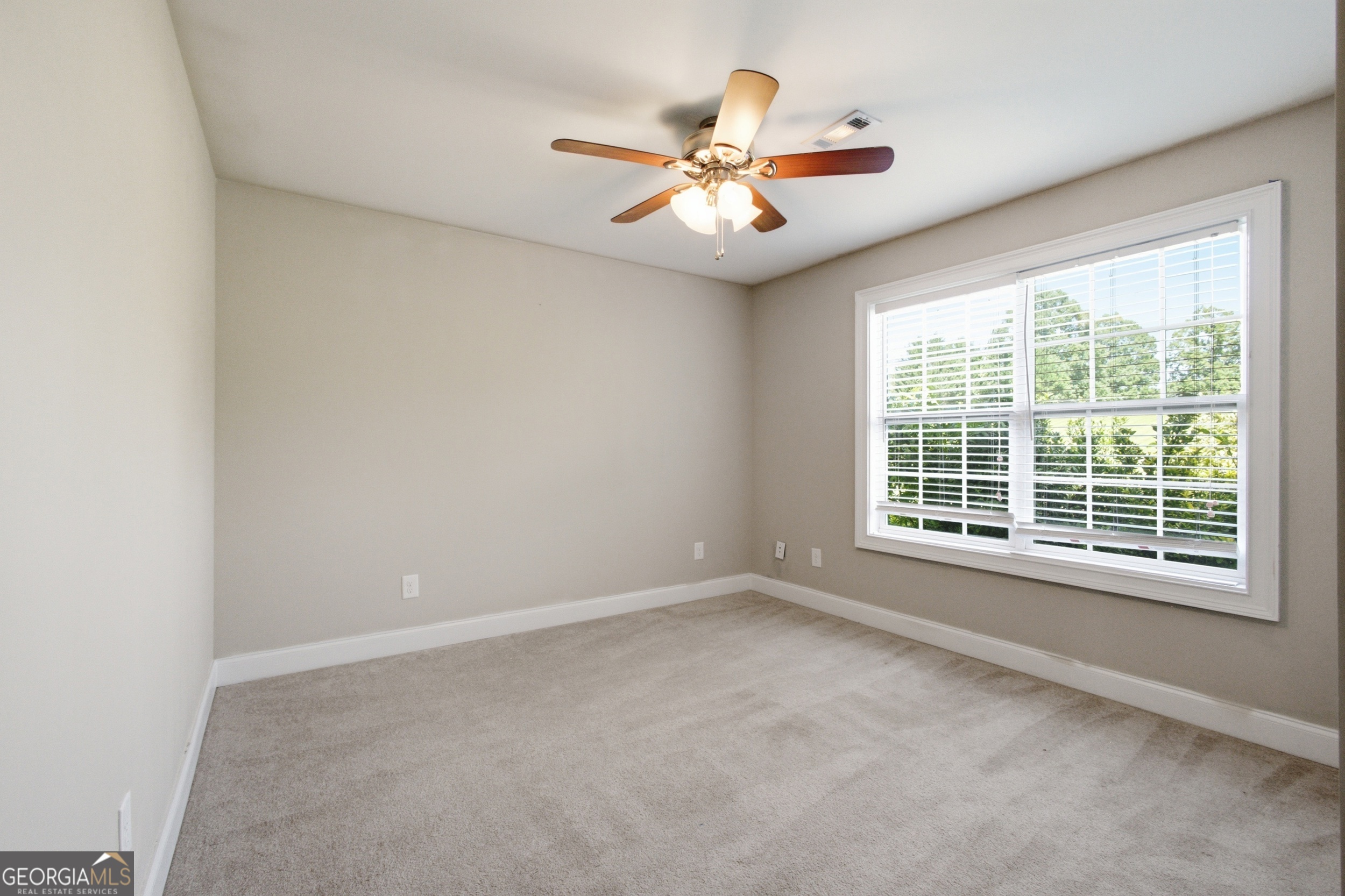 208 Stonington Drive Property Photo 20