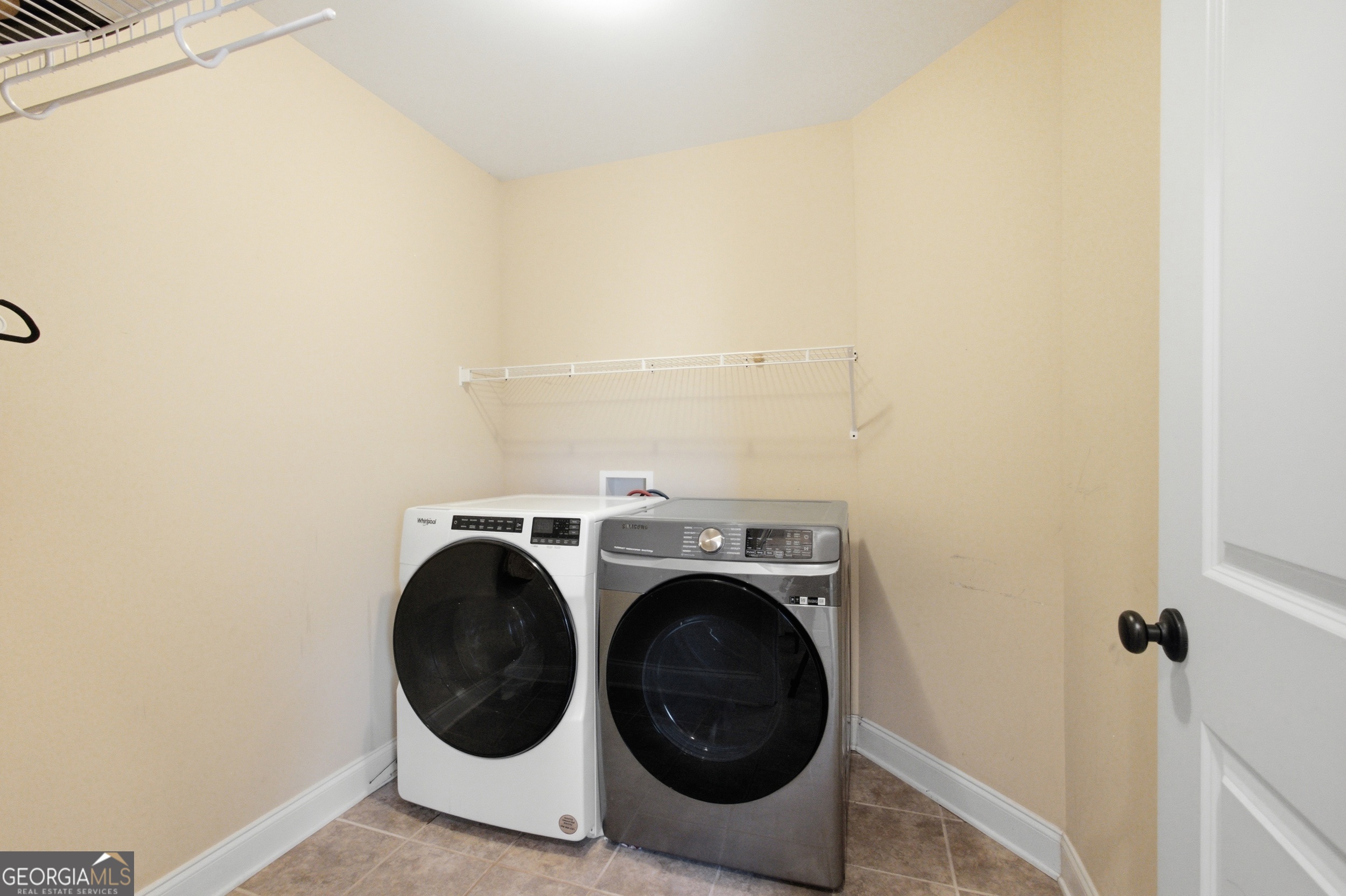 208 Stonington Drive Property Photo 29