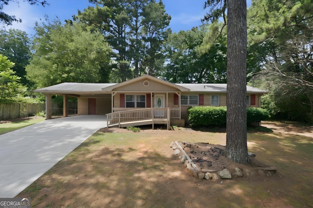 19 N Trail Property Photo 2