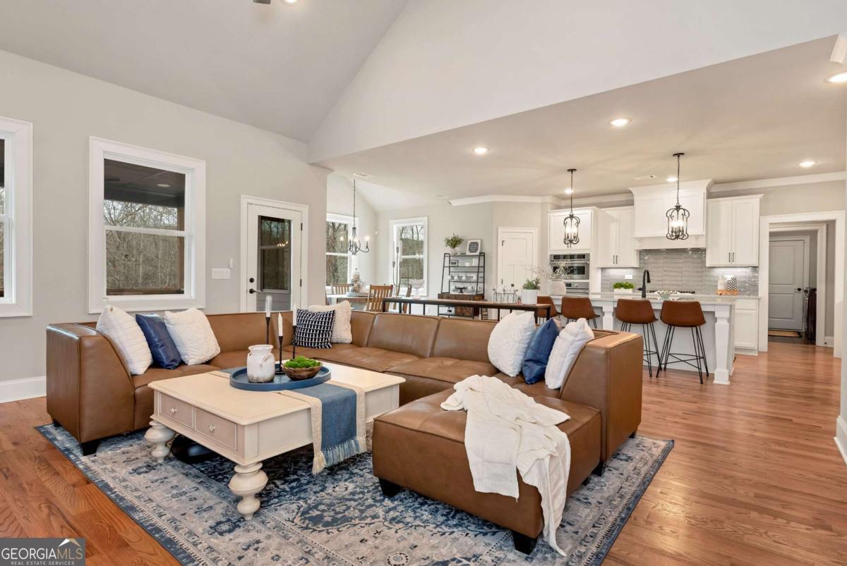 6140 Crescent Moon Ridge Property Photo 4