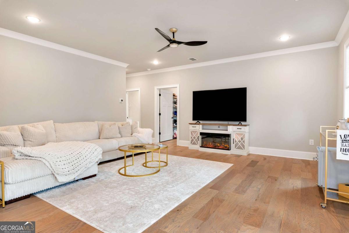 6140 Crescent Moon Ridge Property Photo 28