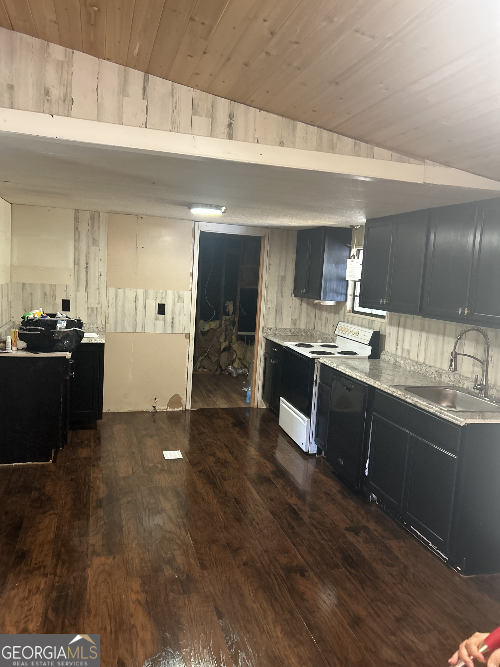 38 Karate Lane Property Photo 6