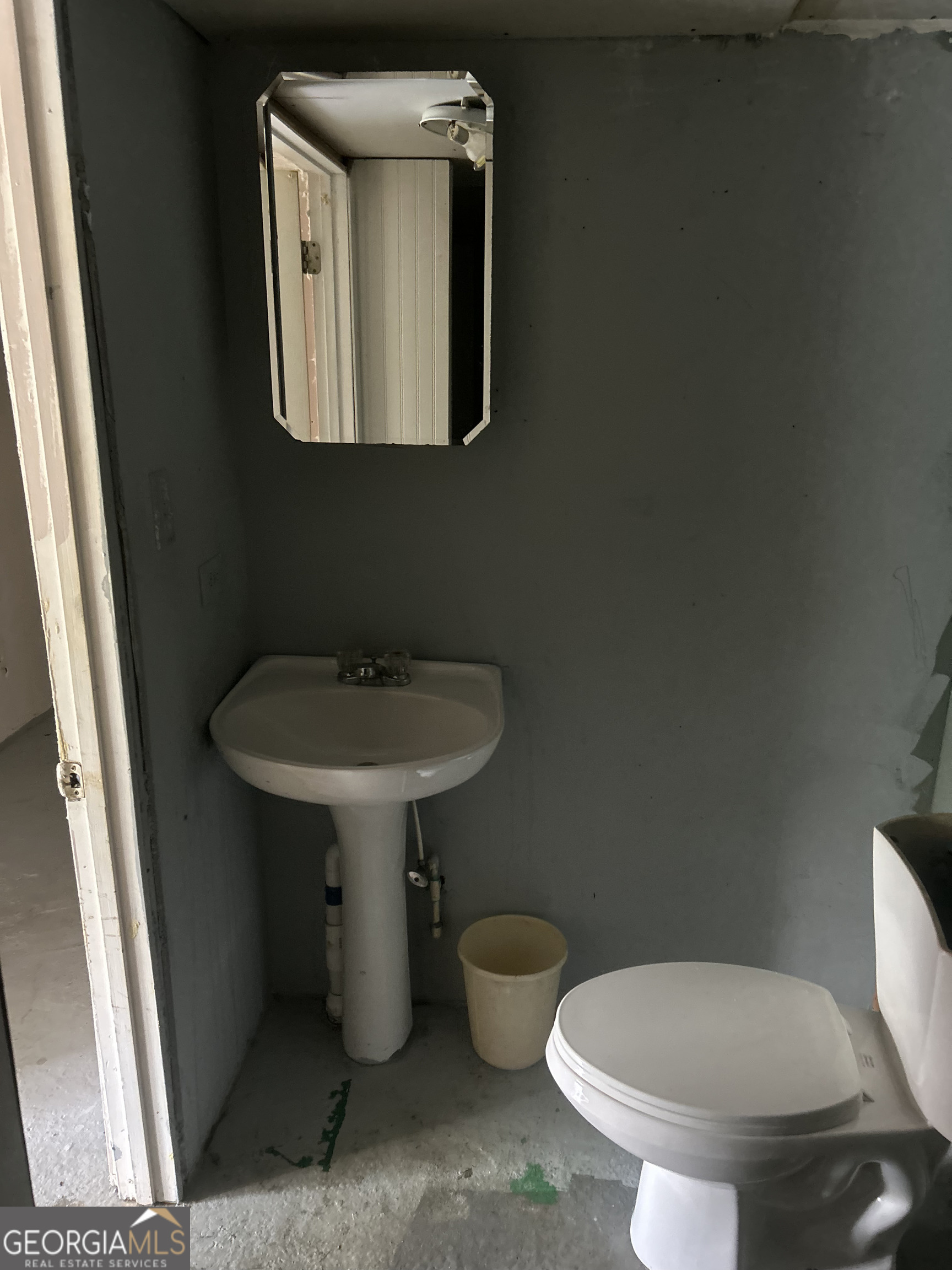 38 Karate Lane Property Photo 14