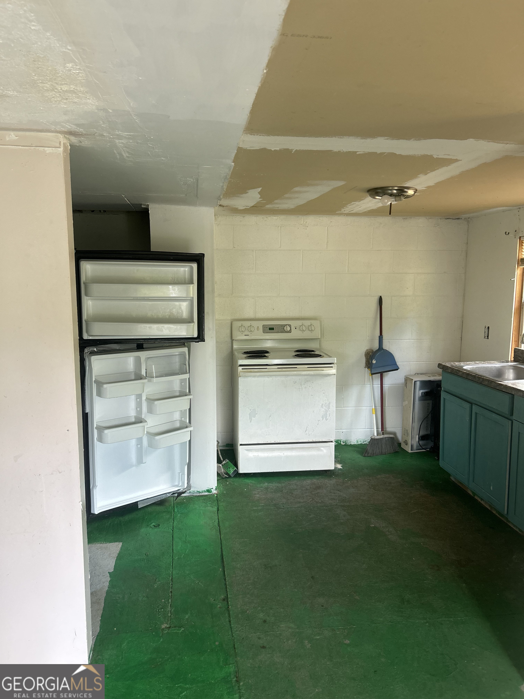 38 Karate Lane Property Photo 16