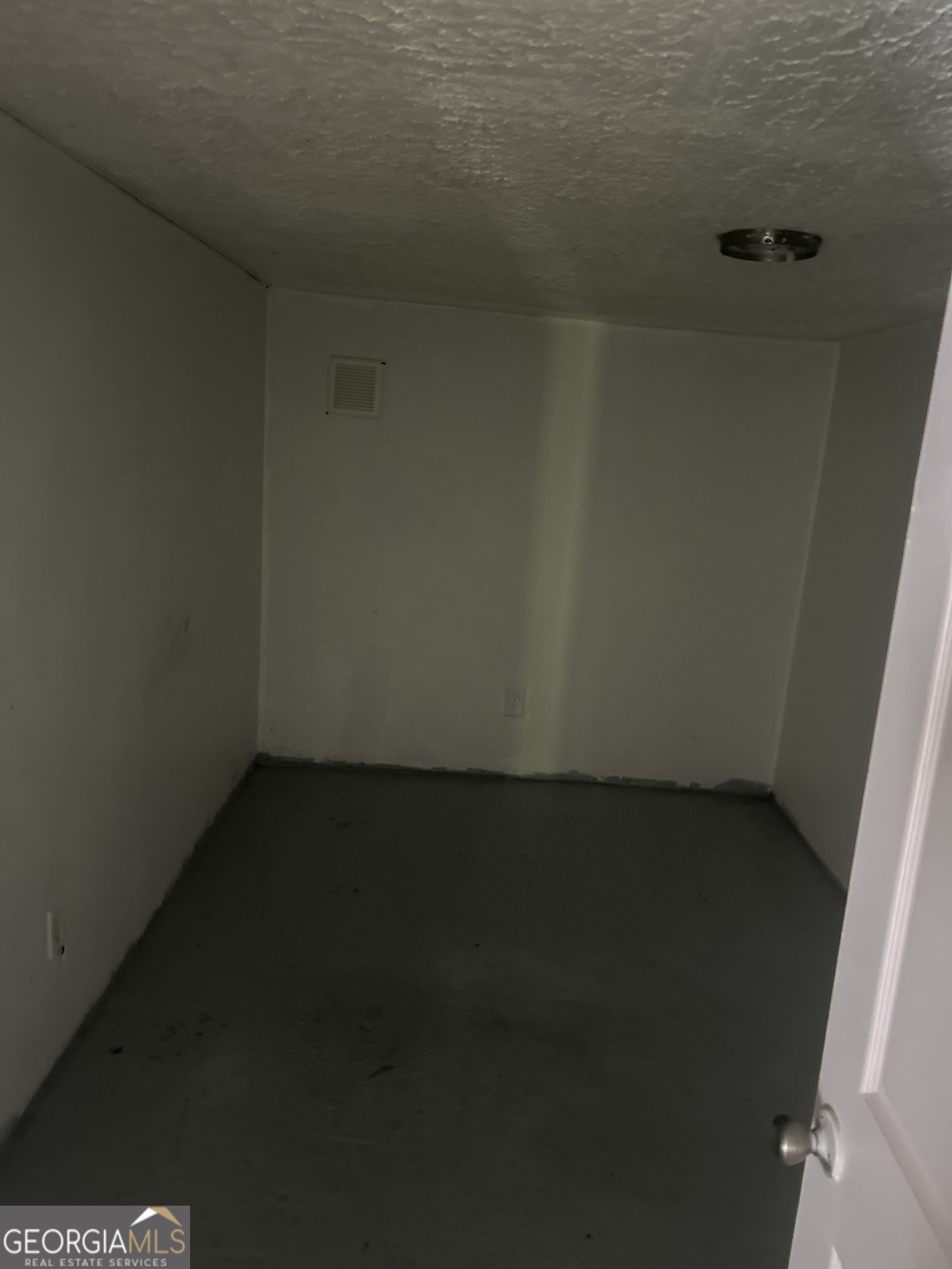38 Karate Lane Property Photo 18