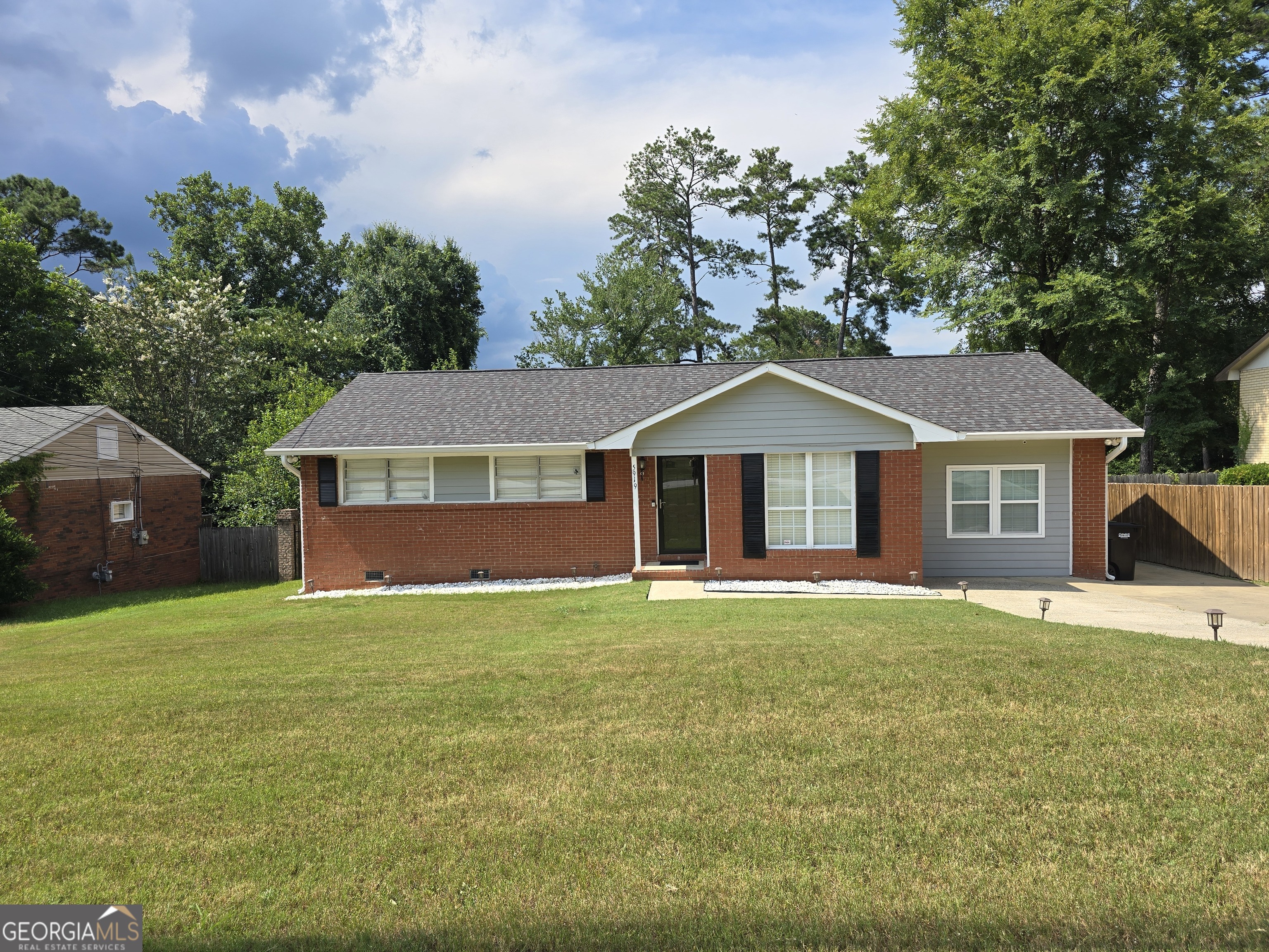 5919 Hunter Road Property Photo 1