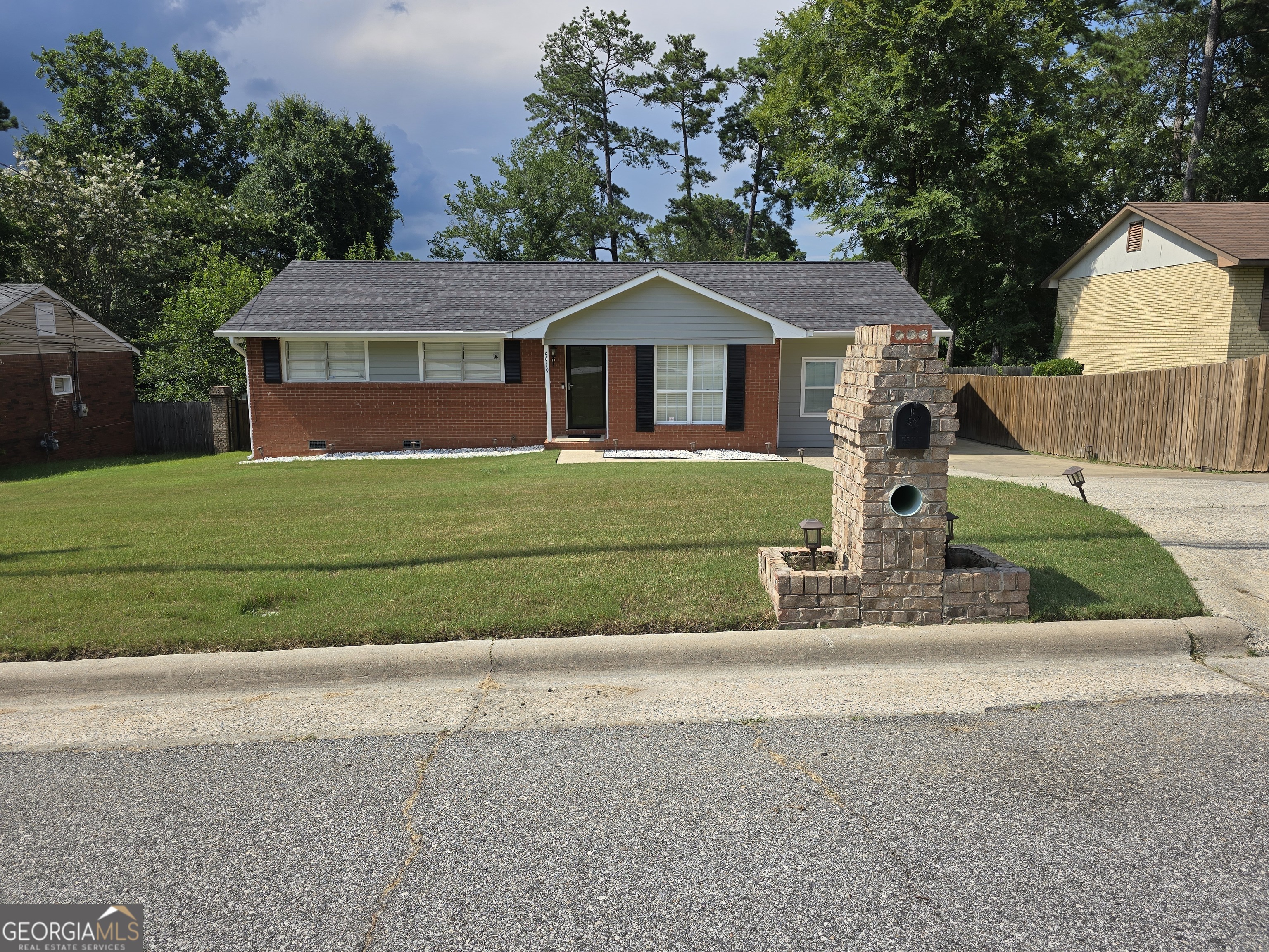5919 Hunter Road Property Photo 2