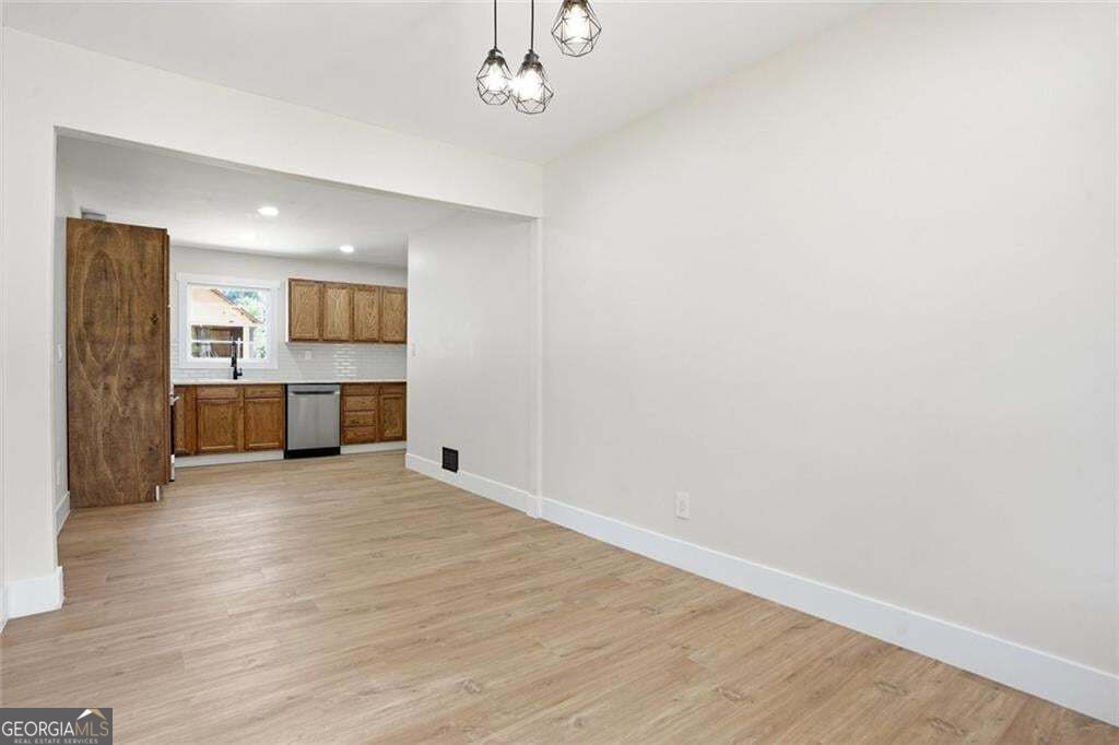 1902 Mural Circle Property Photo 11