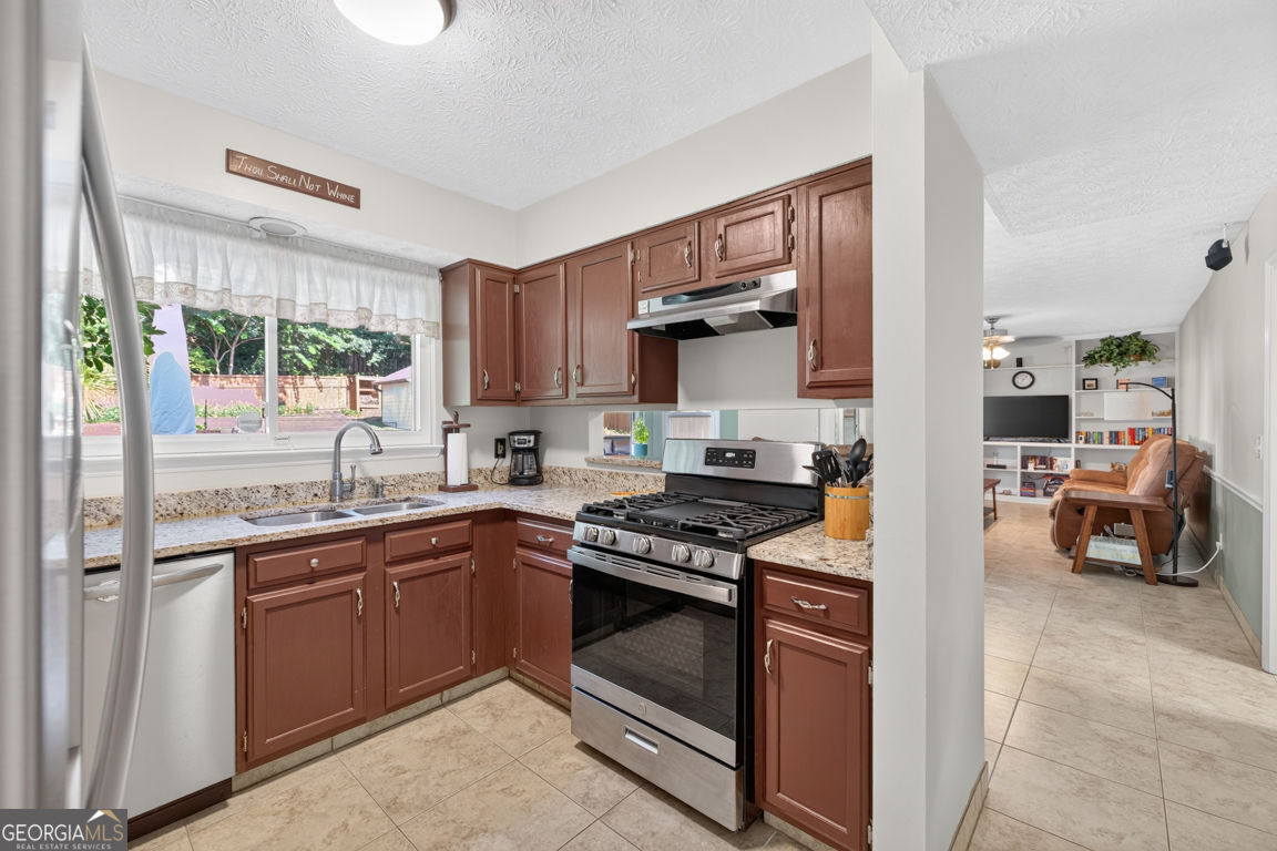 1325 Township Drive Property Photo 10