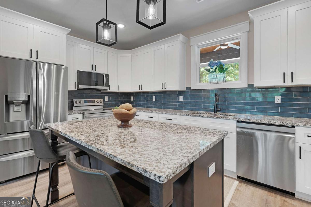 1390 Foxhound Trail Ne Property Photo 13