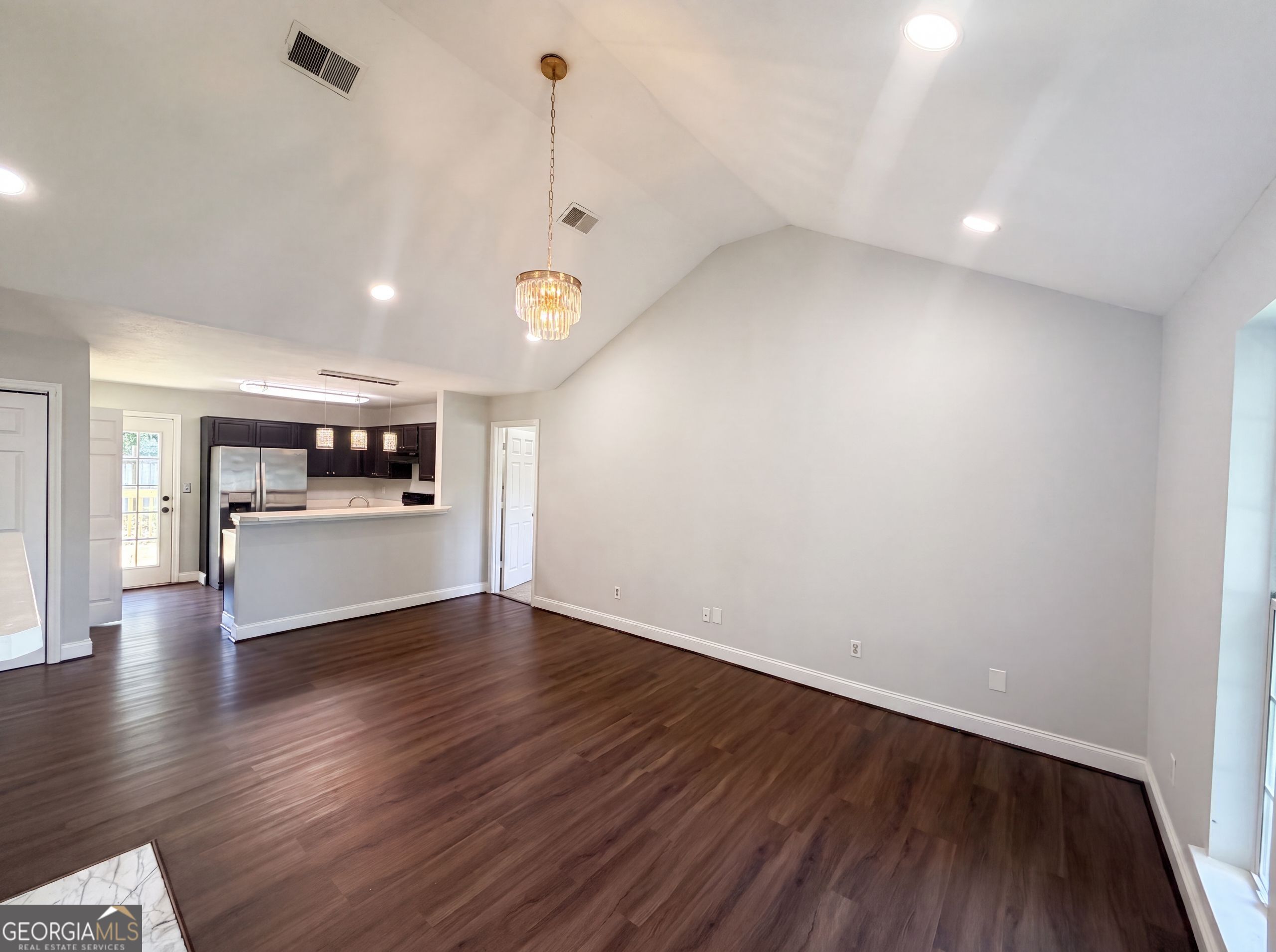 2 Ember Way Property Photo 3