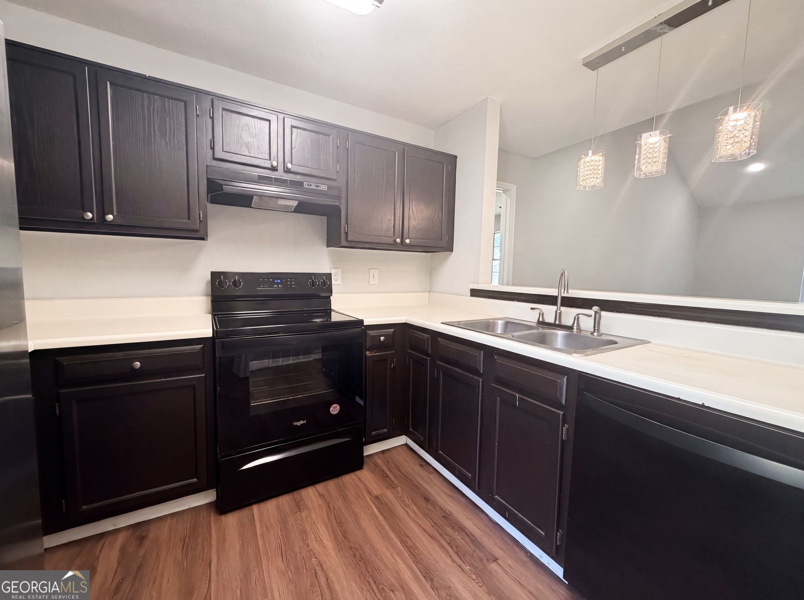 2 Ember Way Property Photo 6