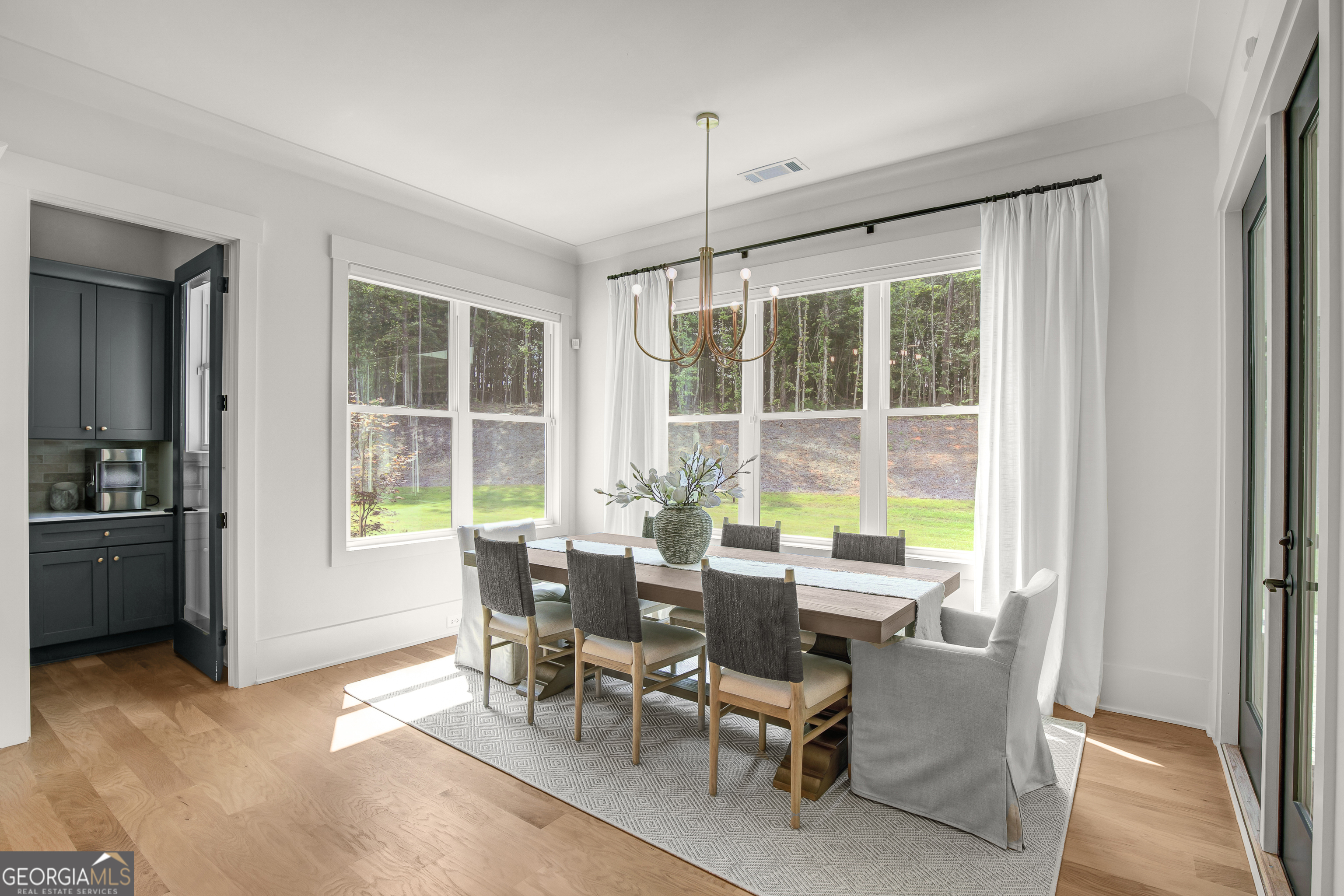 144 Forest Berry Court Property Photo 17