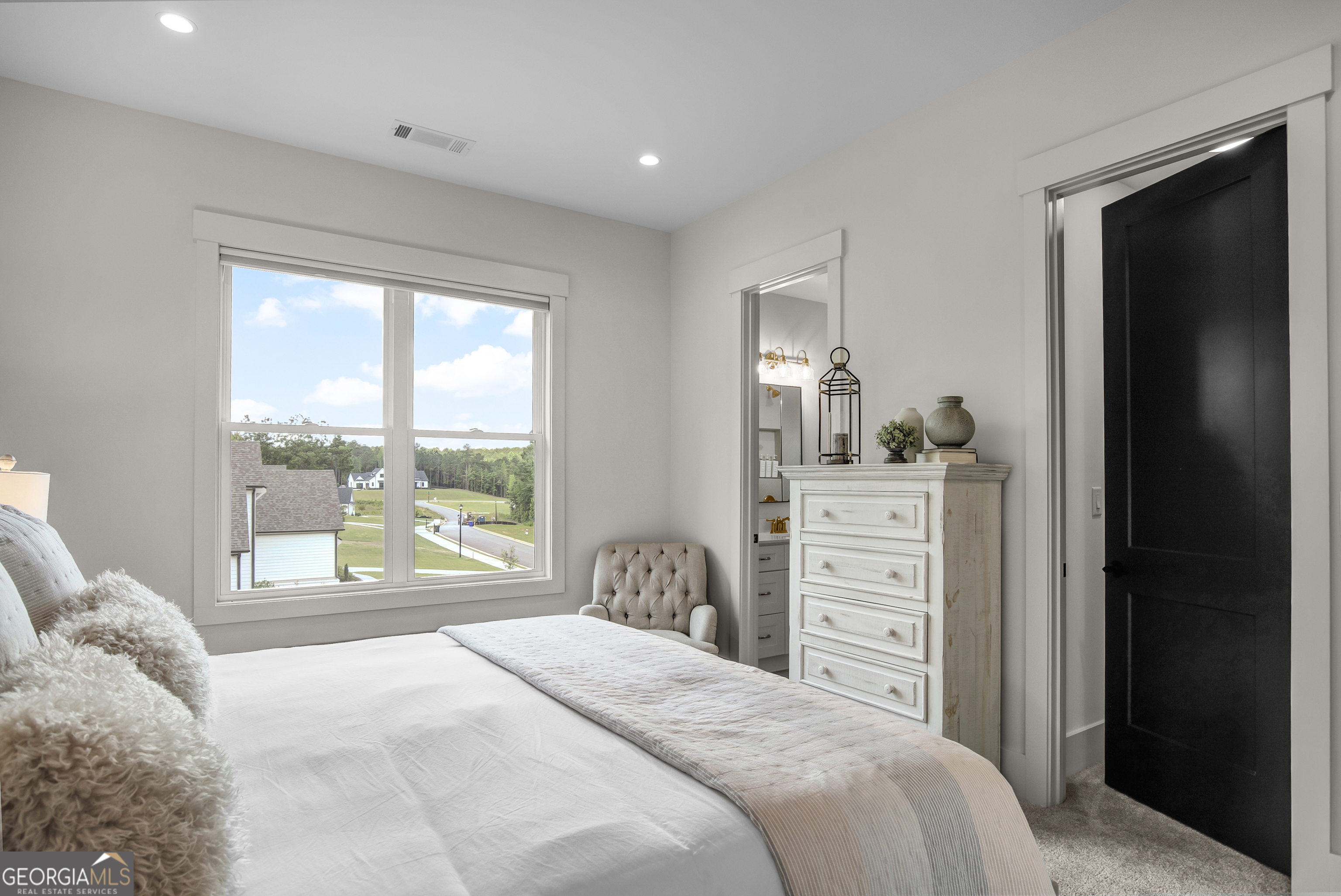 144 Forest Berry Court Property Photo 40