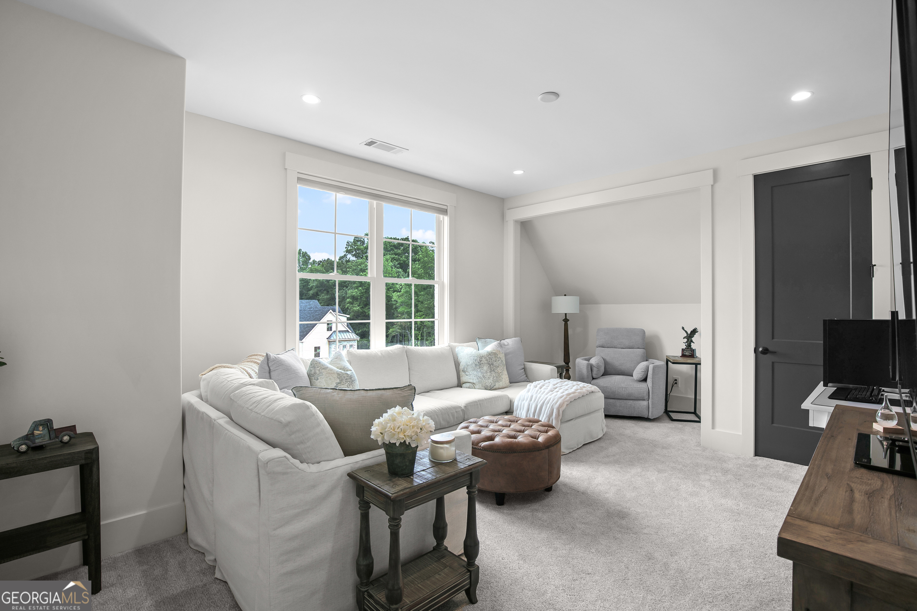 144 Forest Berry Court Property Photo 42