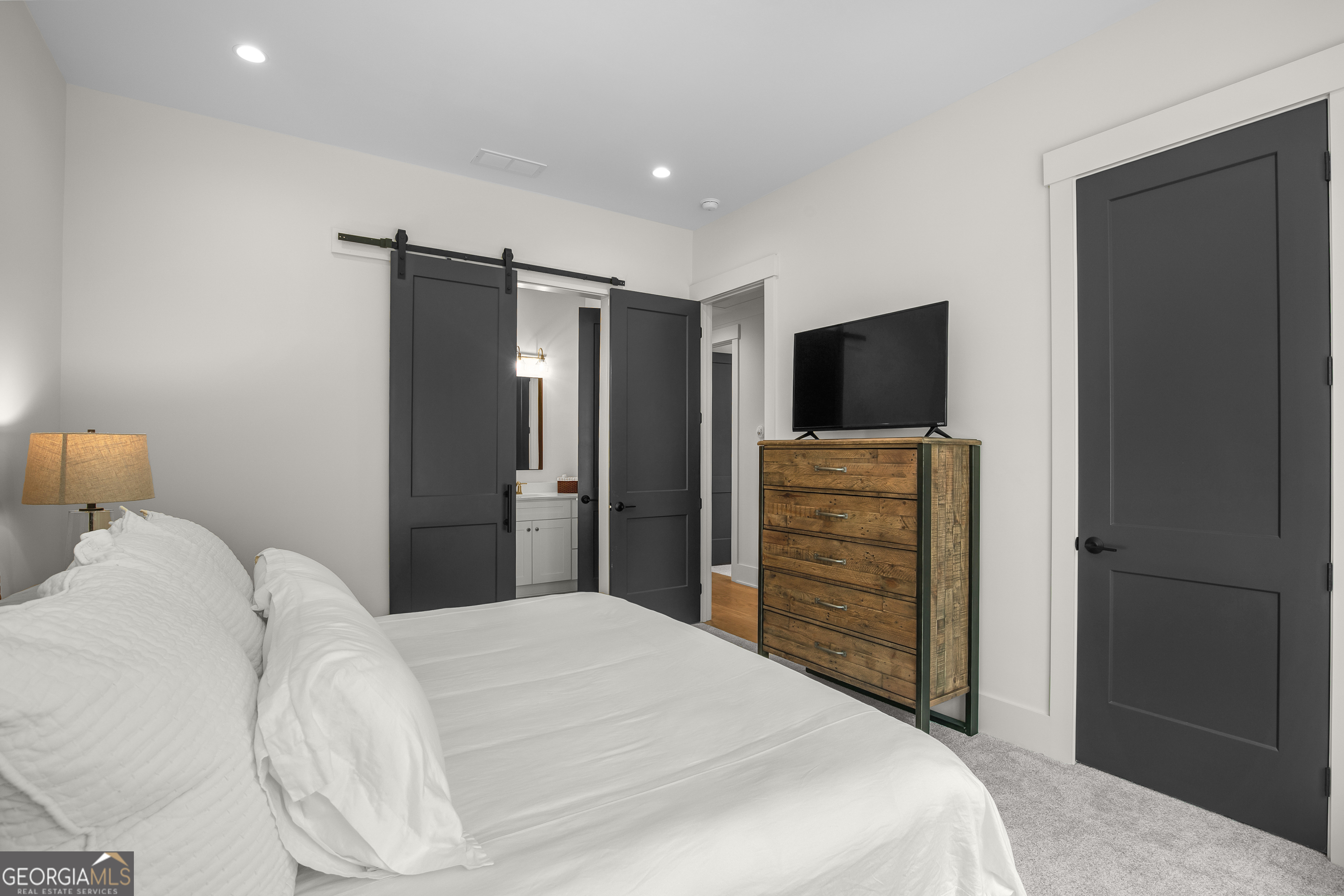 144 Forest Berry Court Property Photo 46