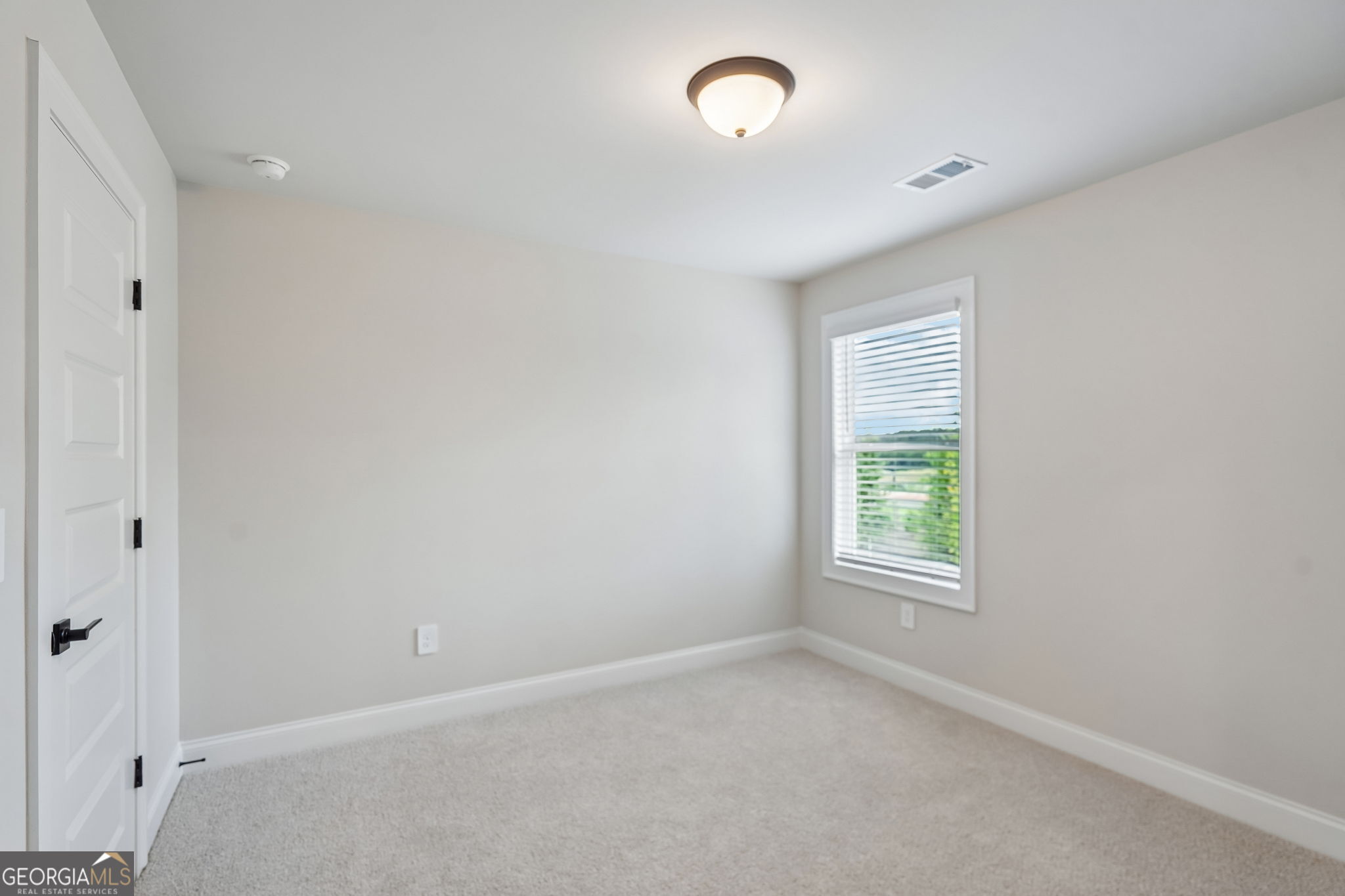 5557 Cabernet Lane Property Photo 24