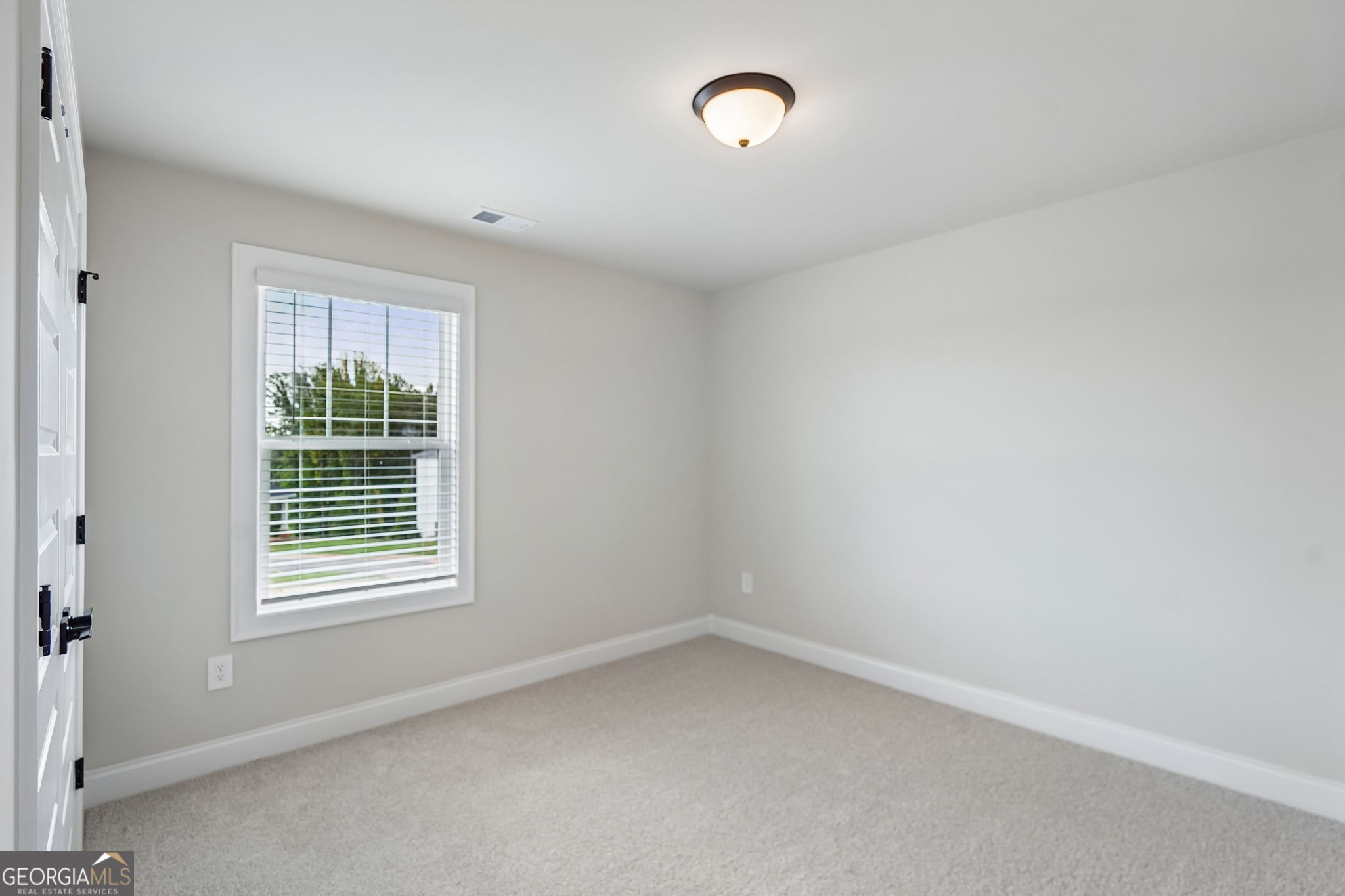 5557 Cabernet Lane Property Photo 28