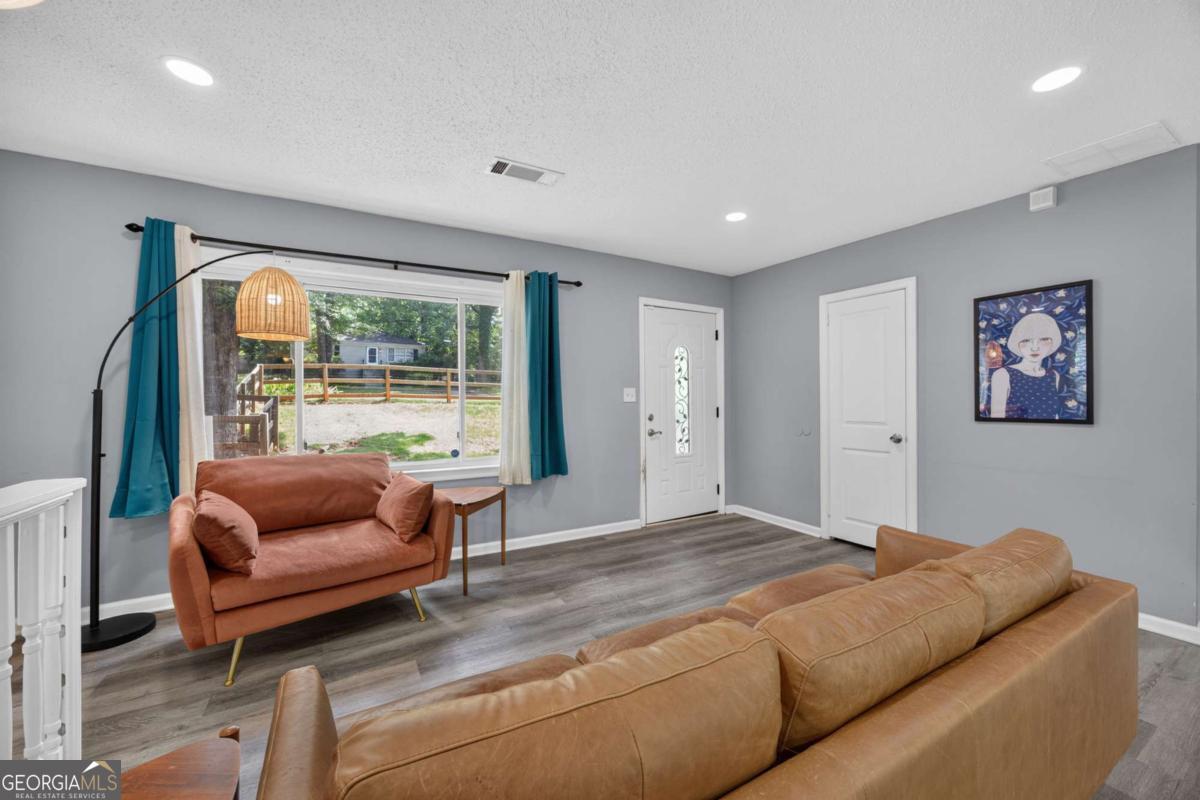 2162 Doris Drive Property Photo 4