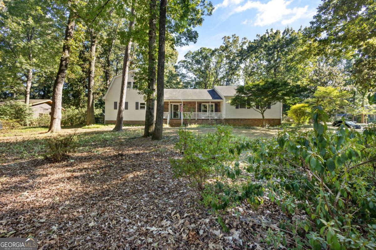 1676 Heritage Drive Property Photo 6