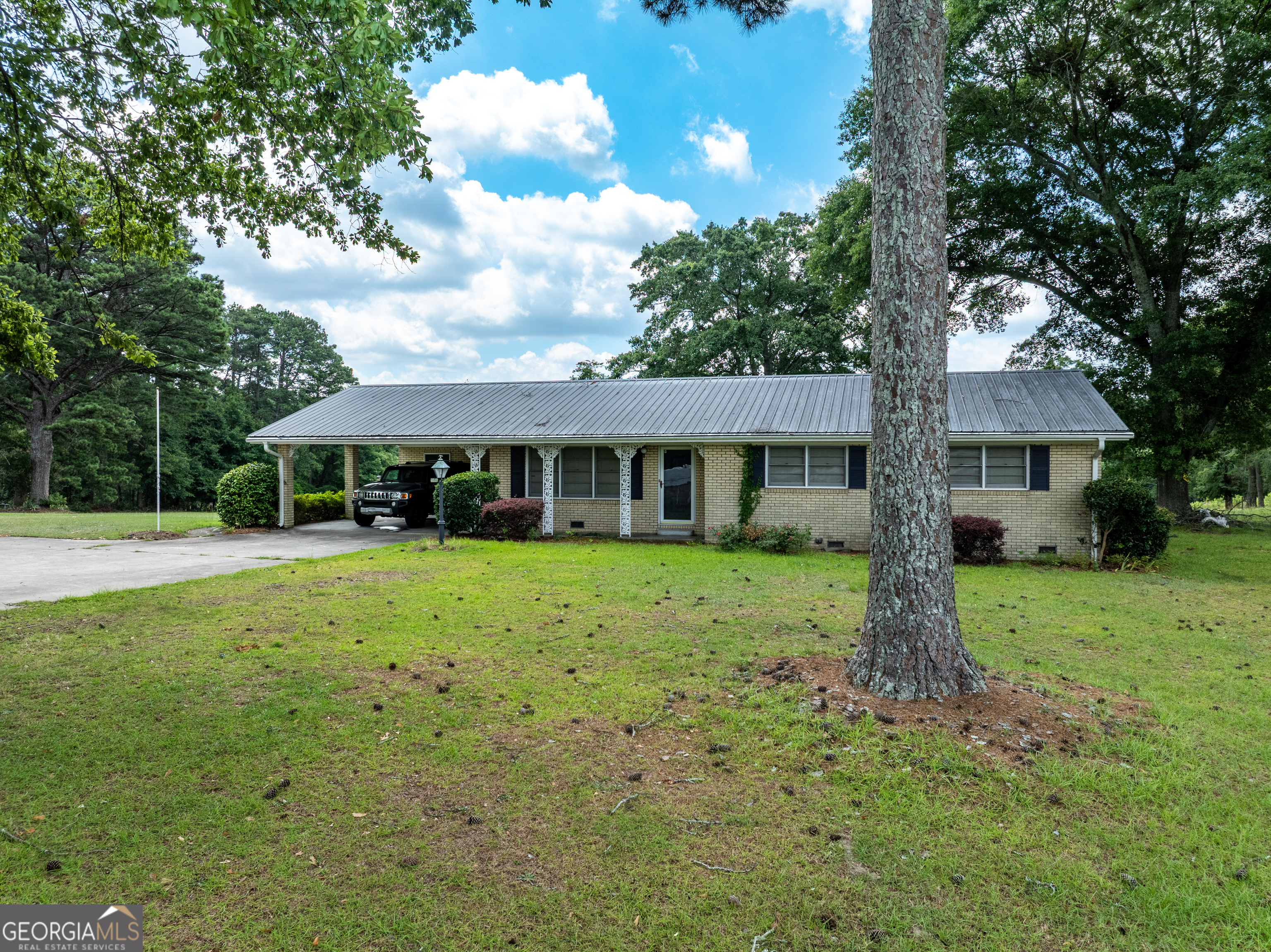 7359 Pleasant Hill Road Property Photo 4