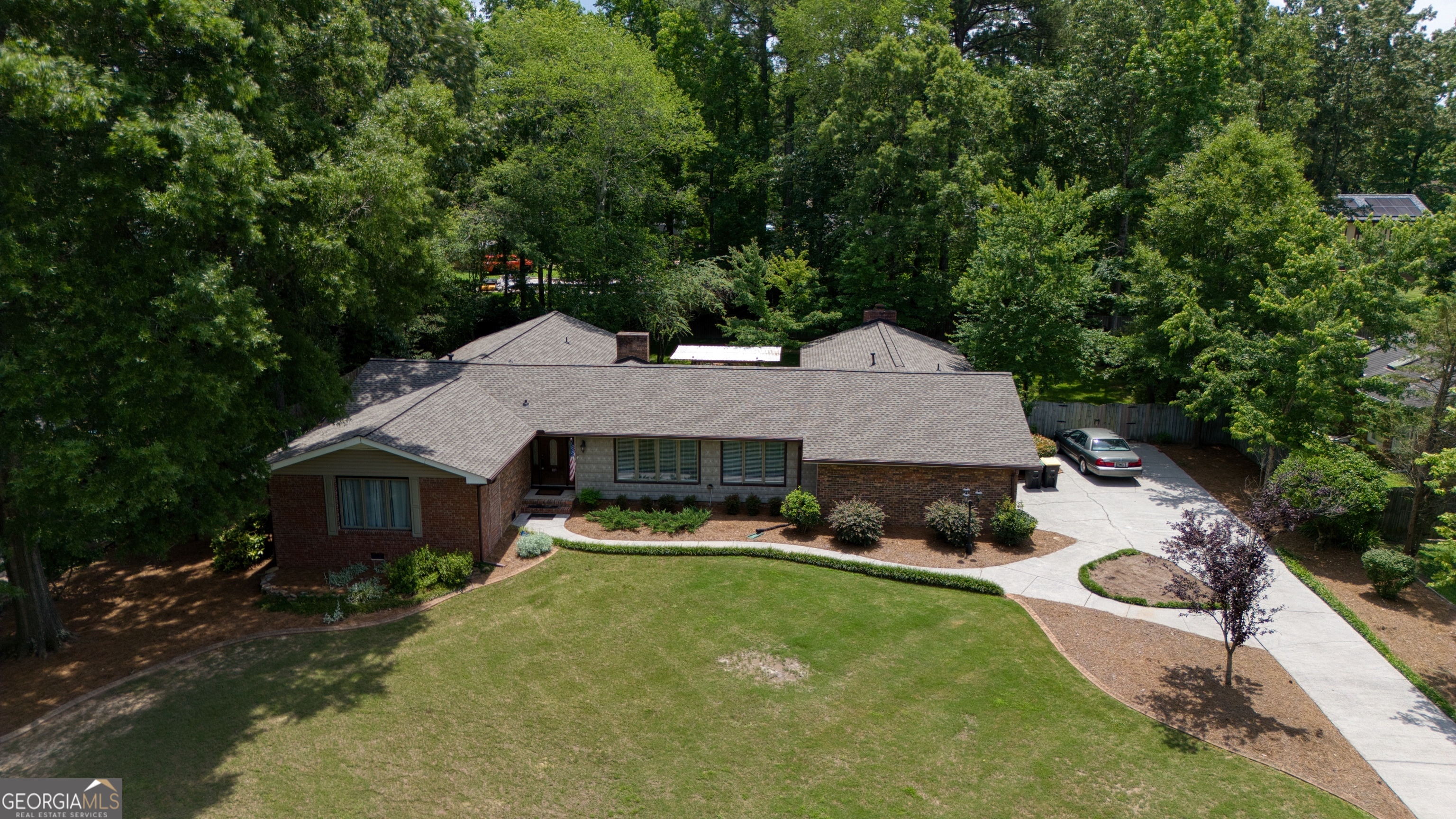 109 Rollingwood Circle Nw Property Photo 2