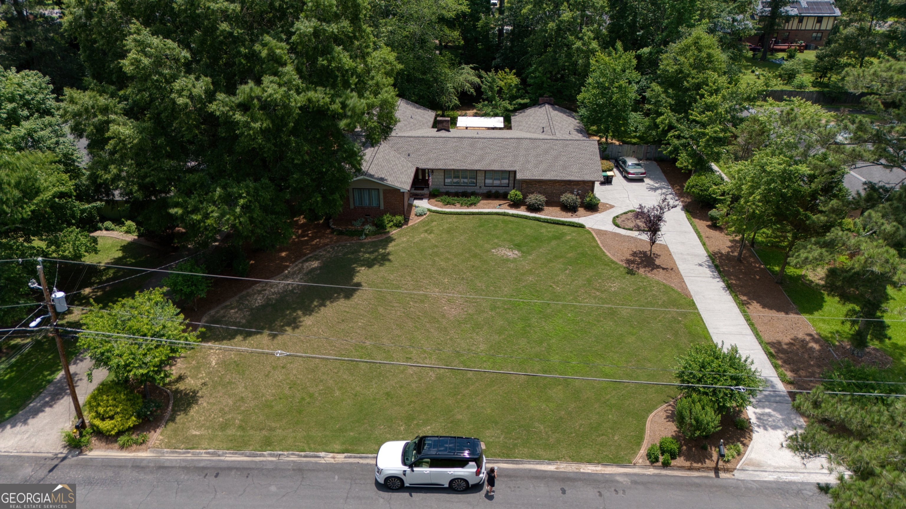 109 Rollingwood Circle Nw Property Photo 3