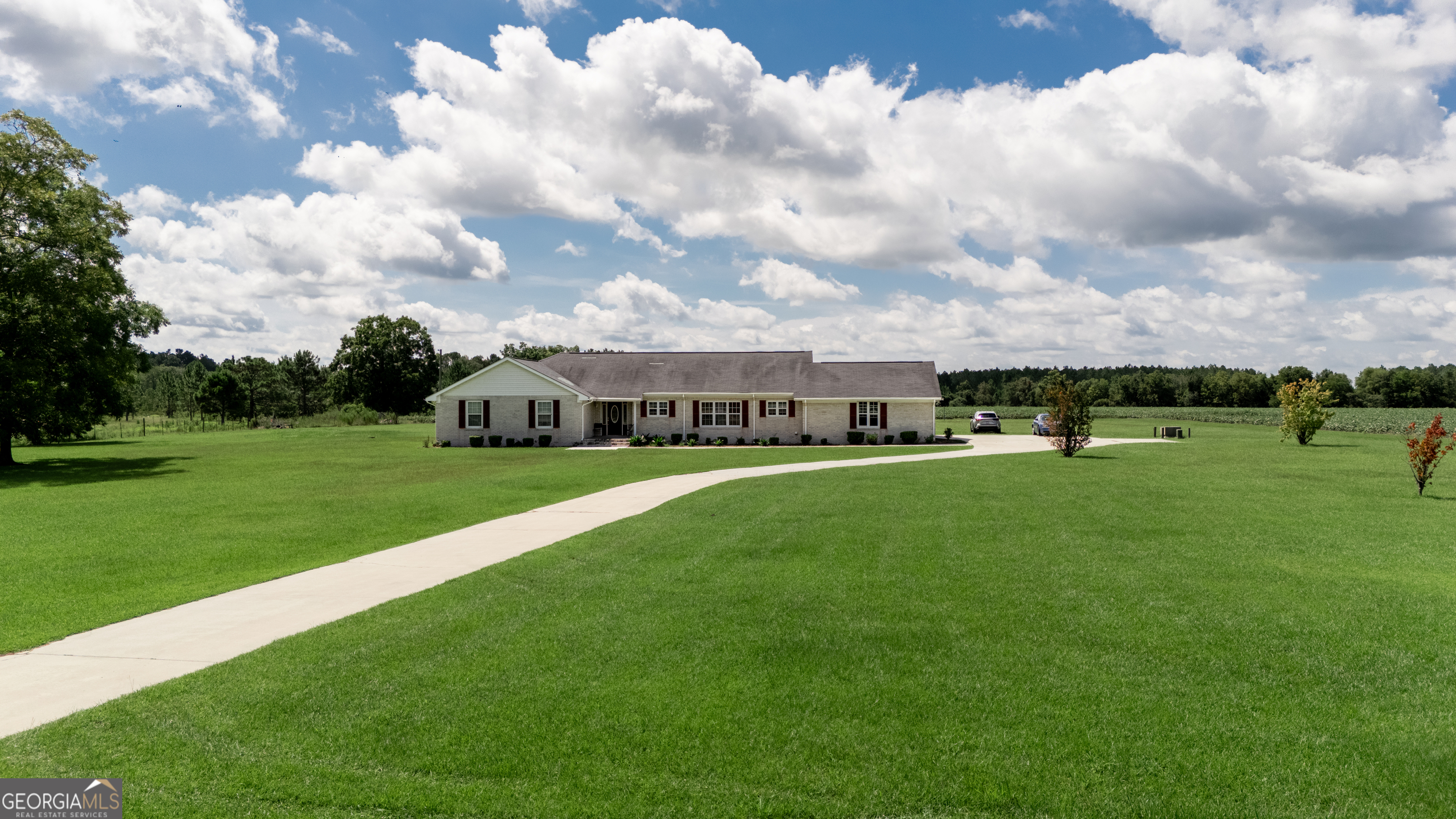 691 Broxton Highway Property Photo 1
