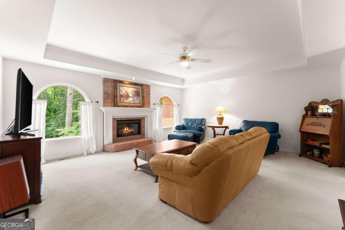 2405 Brooks Road Property Photo 11