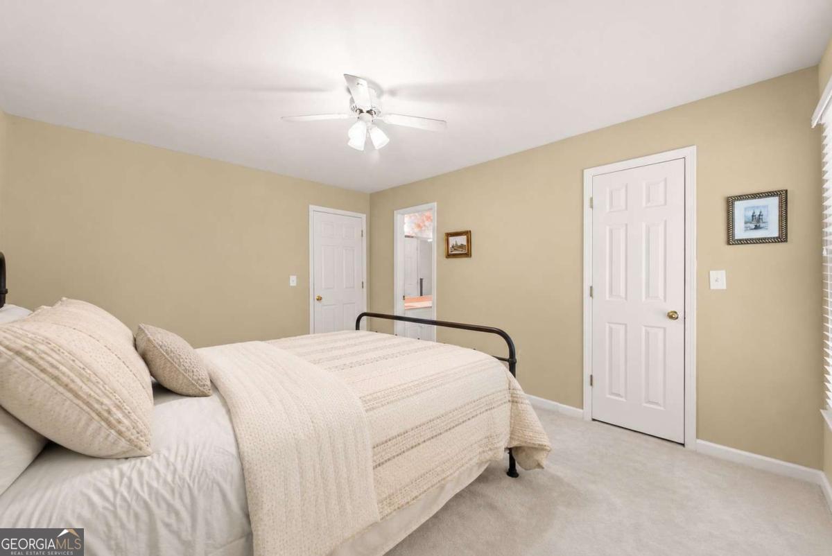 2405 Brooks Road Property Photo 24