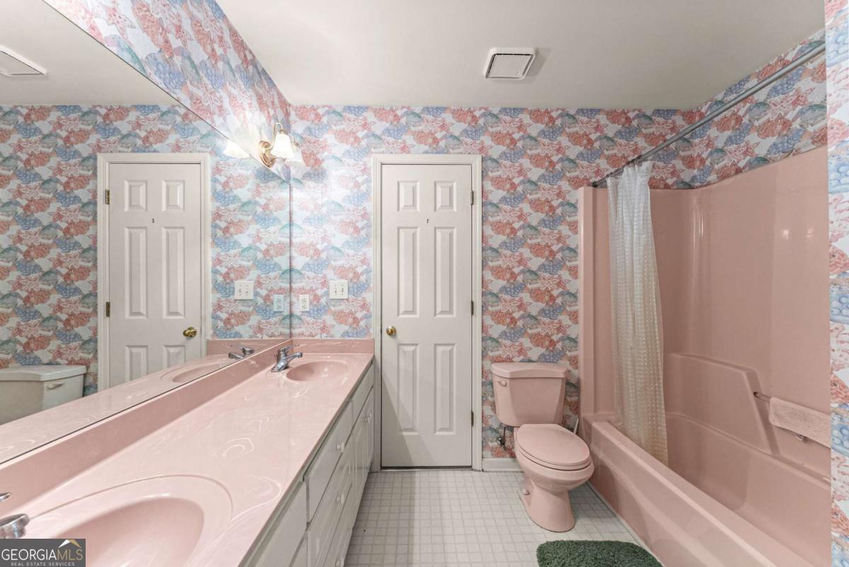 2405 Brooks Road Property Photo 25