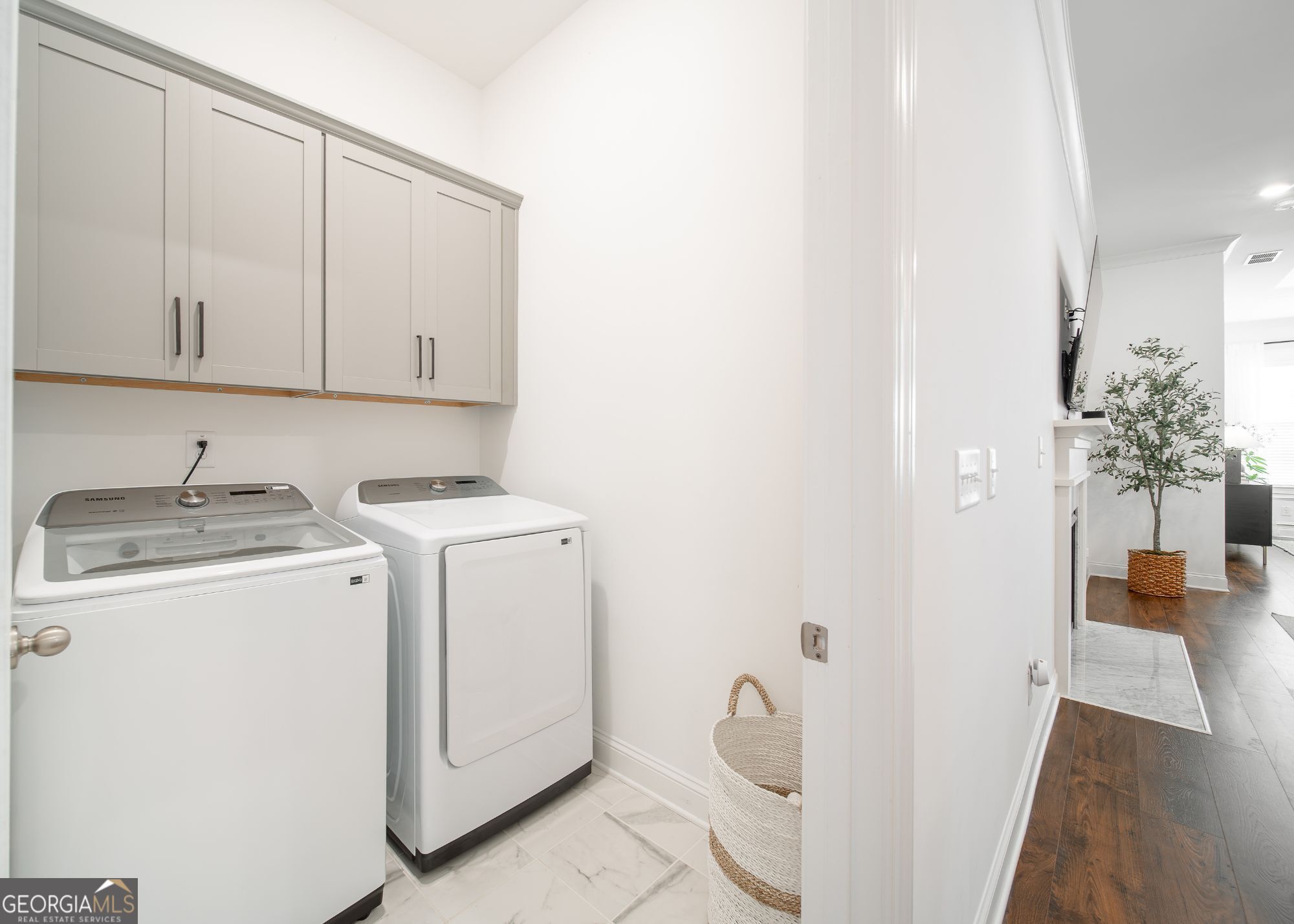 111 Ivey Way Property Photo 6