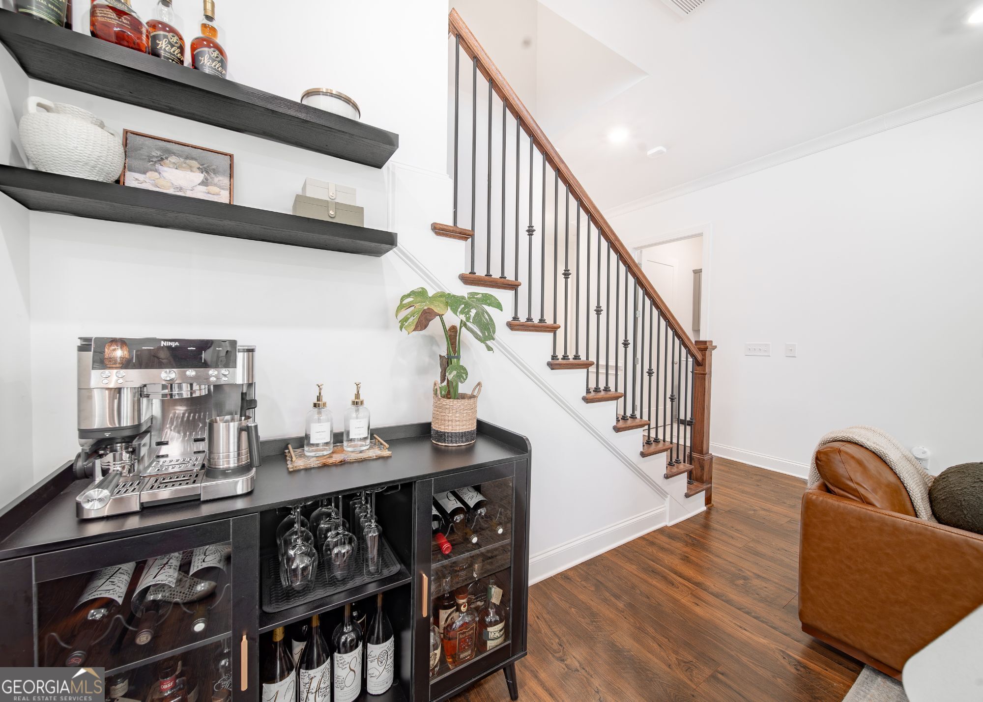 111 Ivey Way Property Photo 8