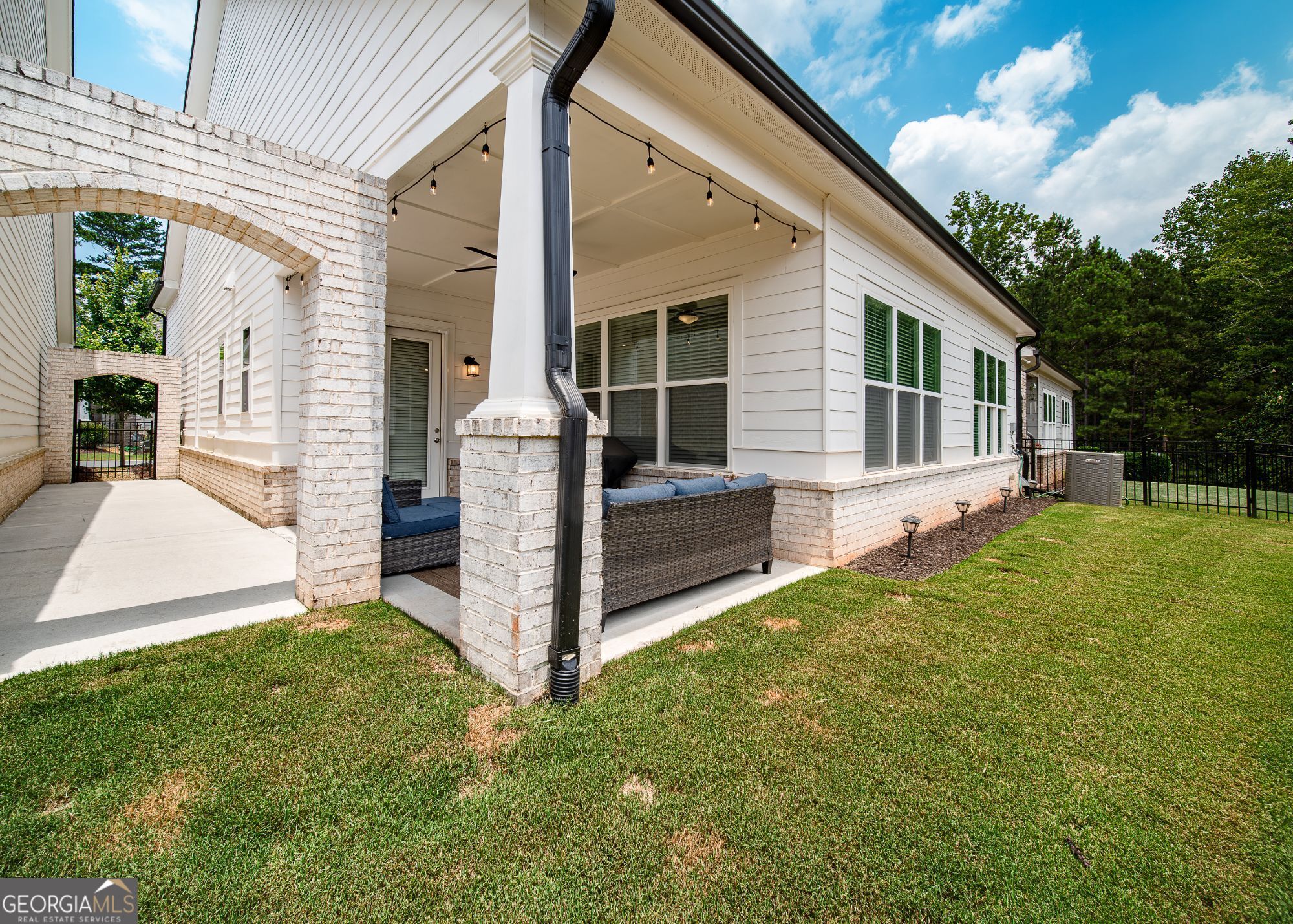 111 Ivey Way Property Photo 33