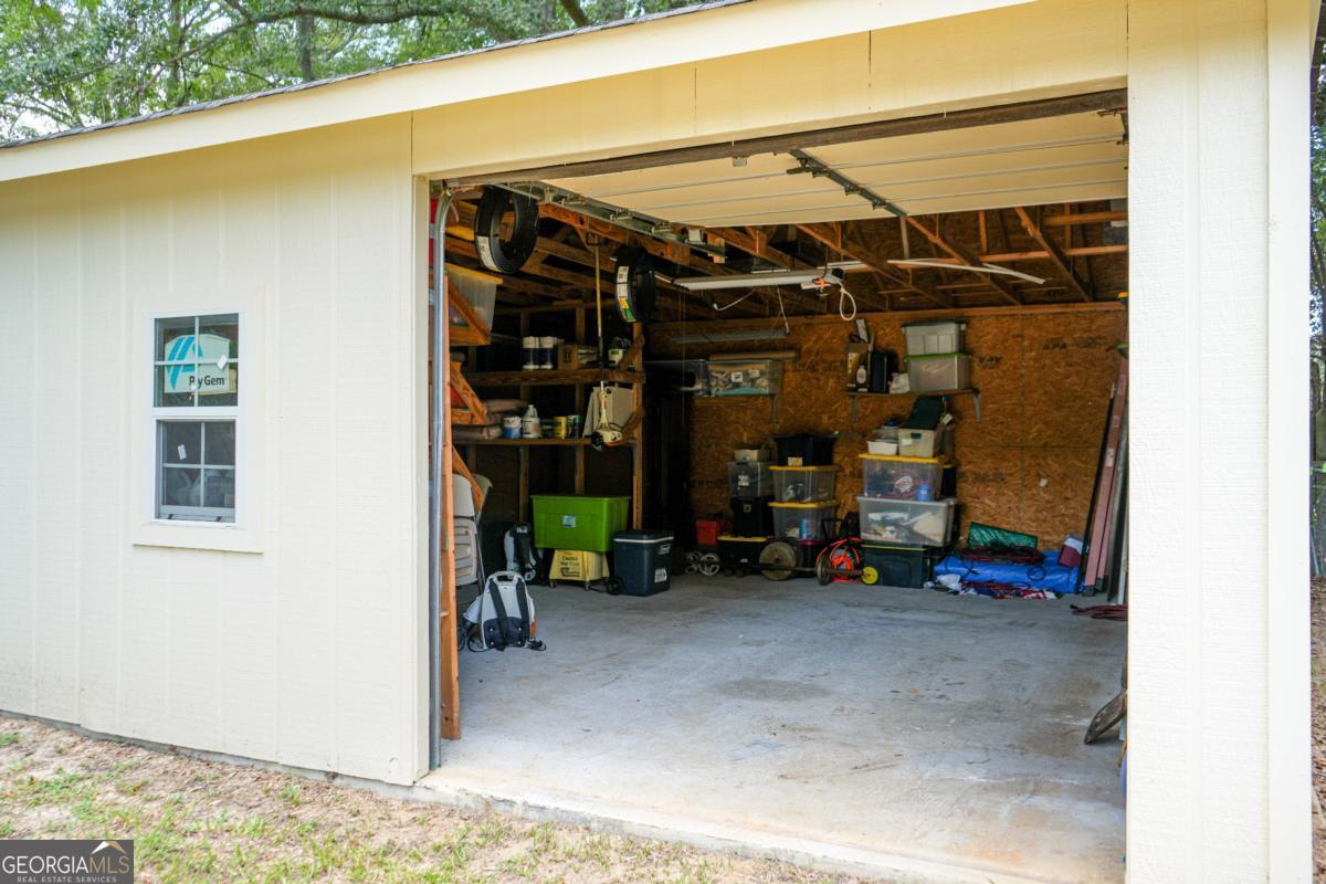 307 Pinewood Drive Property Photo 6