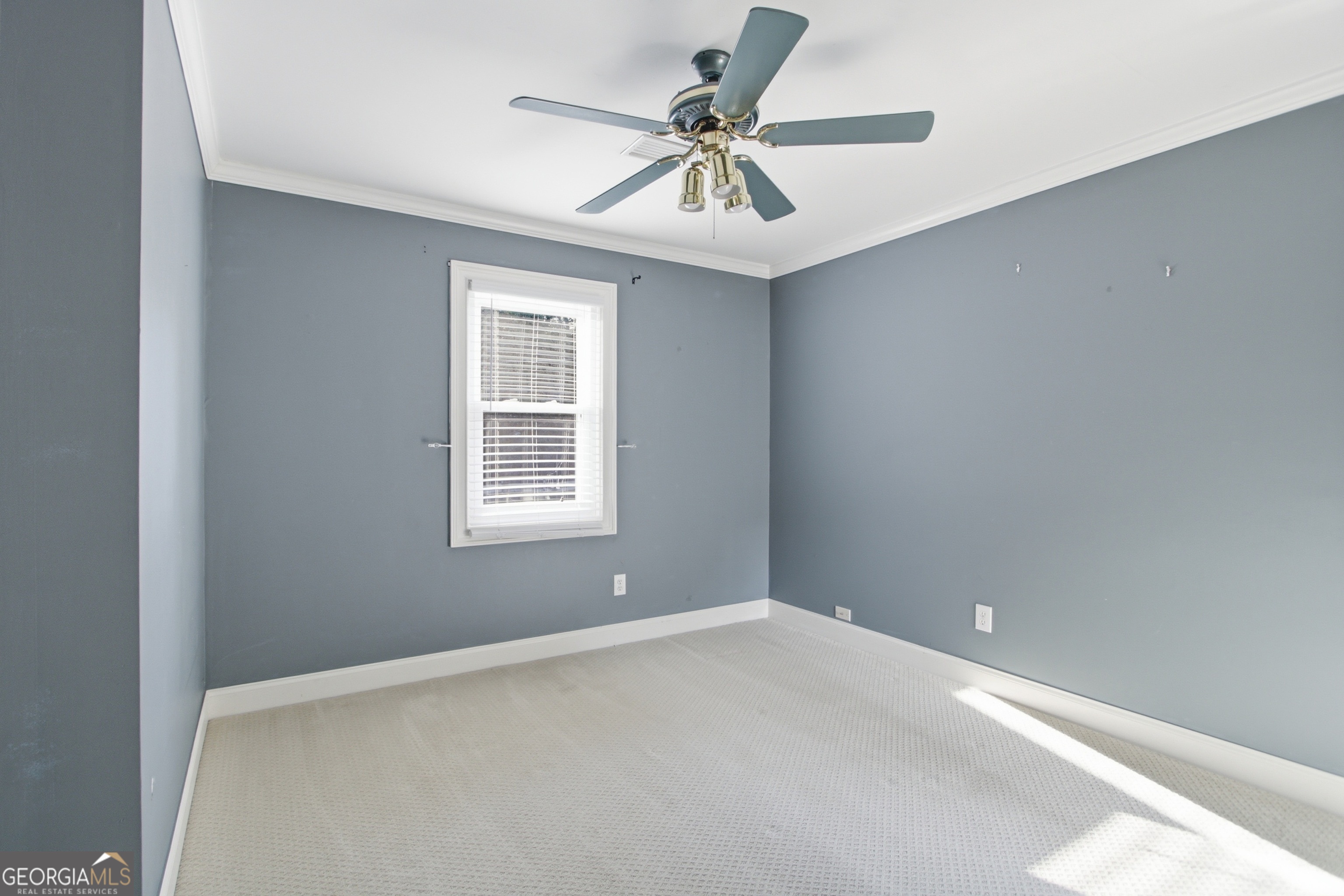 399 N Victoria Road Property Photo 13