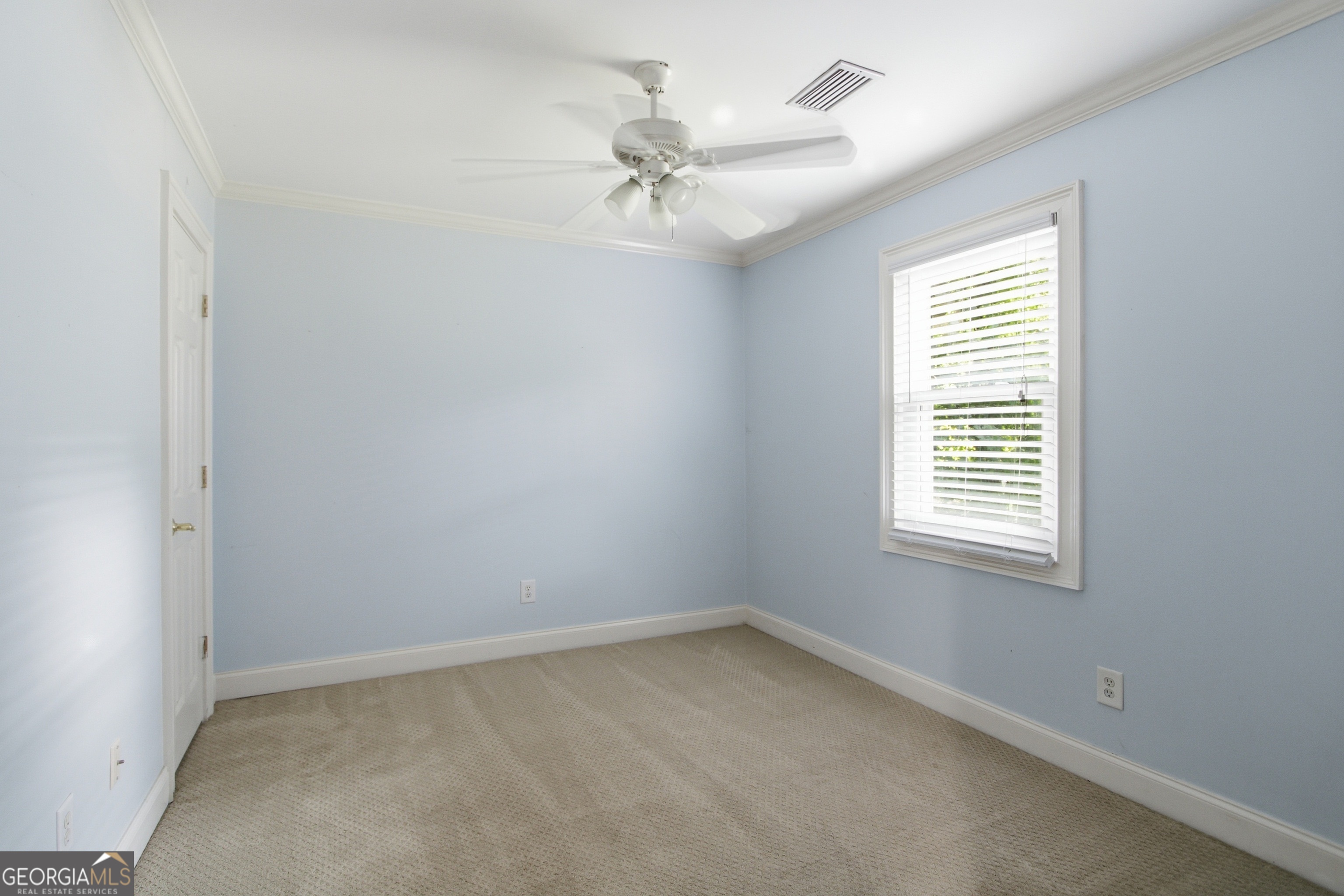 399 N Victoria Road Property Photo 15
