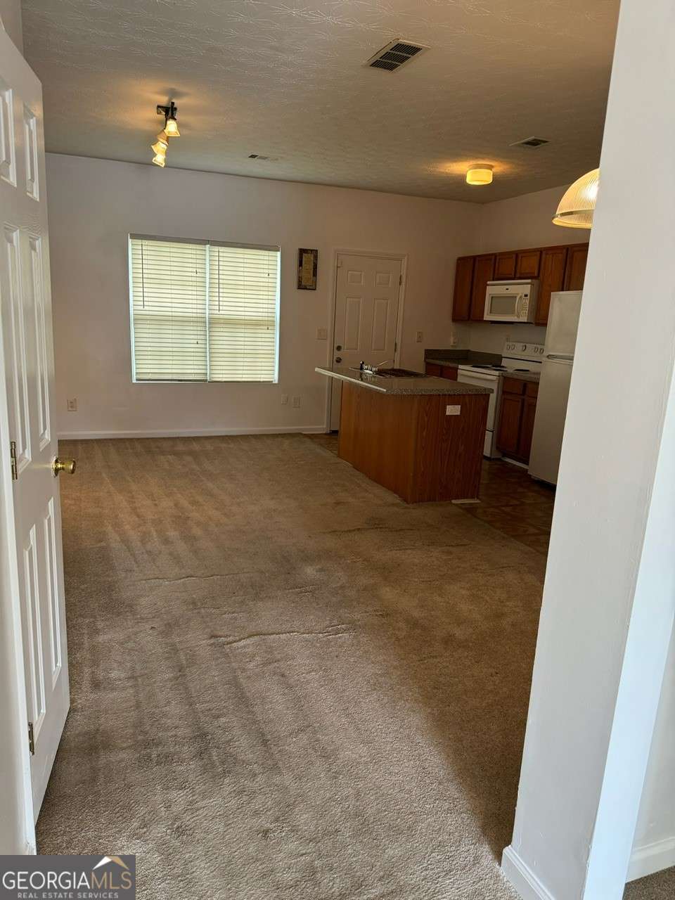 1564 Eastern Sunrise Lane Property Photo 4