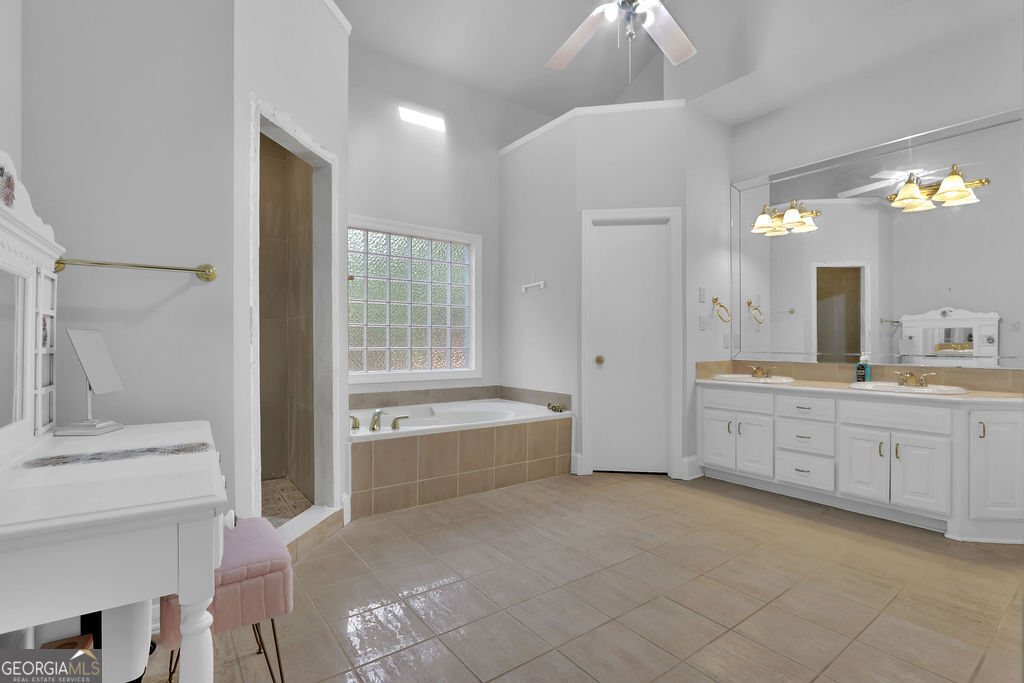 8760 S Mount Drive Property Photo 17