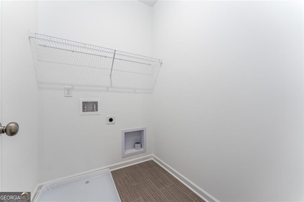 700 Euharlee Road Property Photo 12